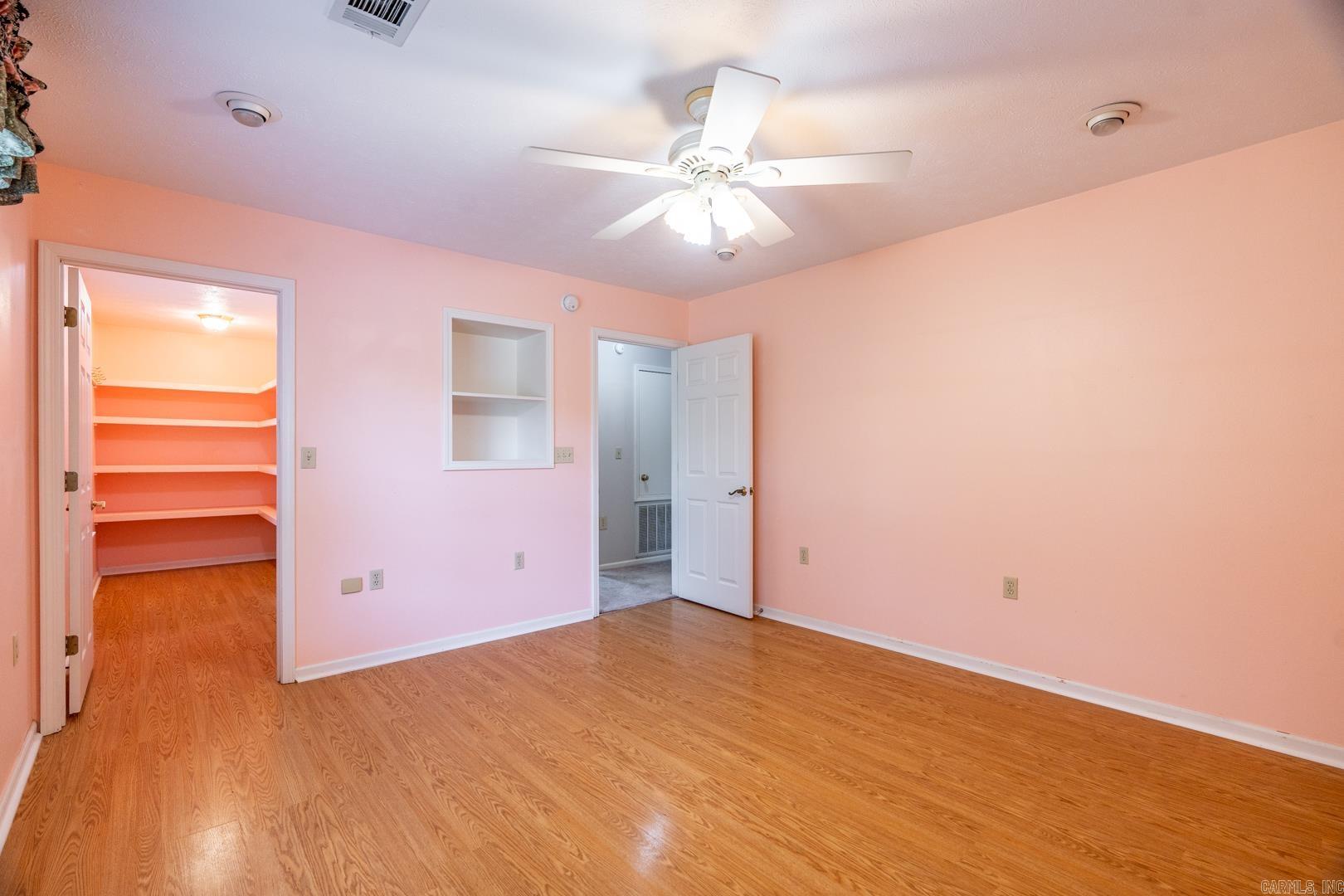 BROADMOOR - Residential