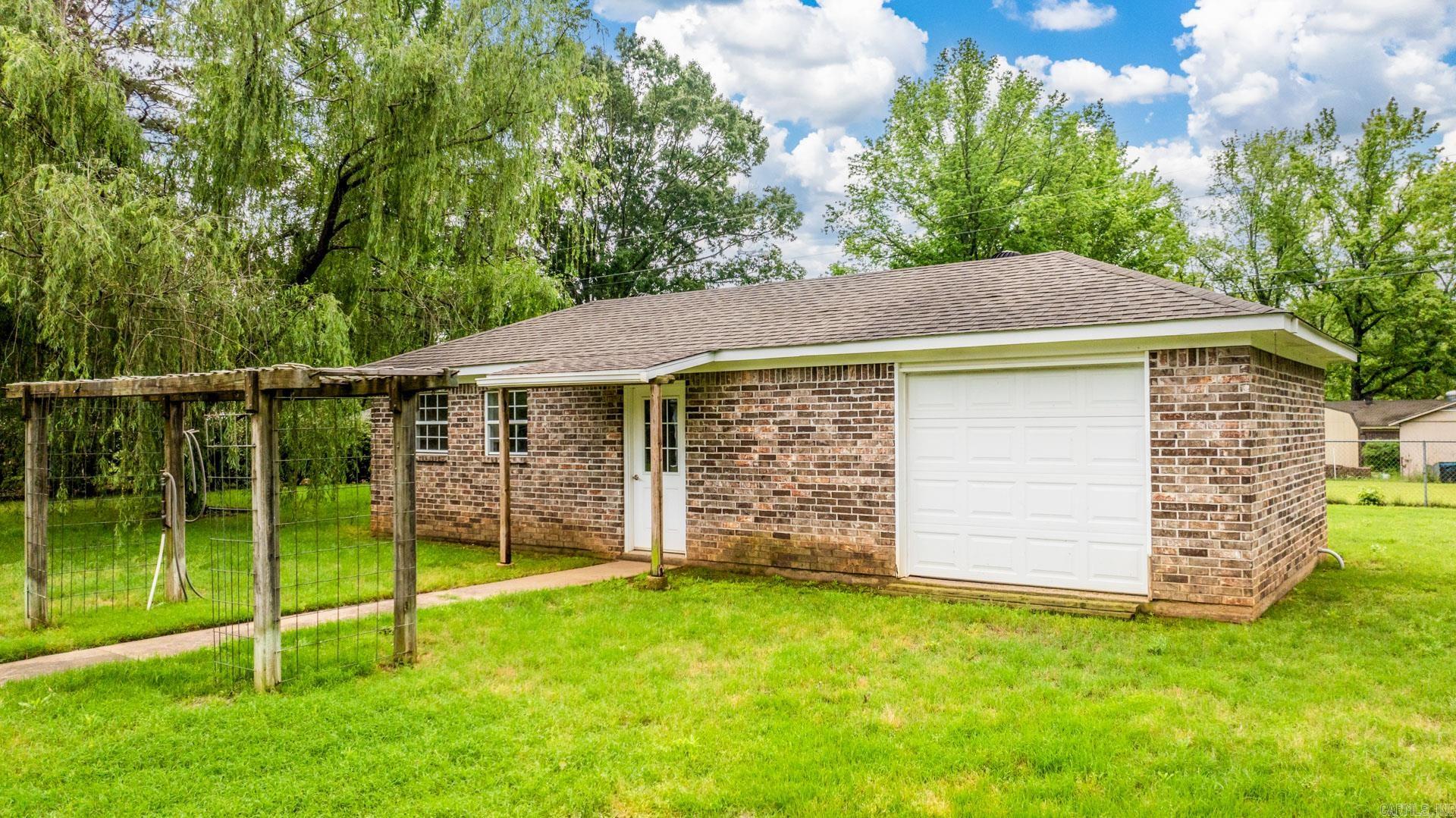 BROADMOOR - Residential