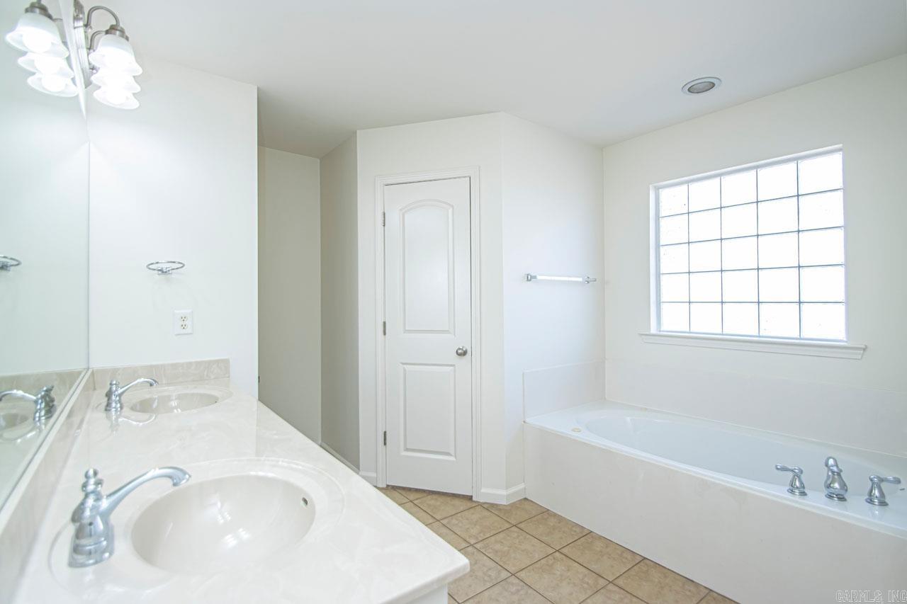 BRIARSTONE - Residential