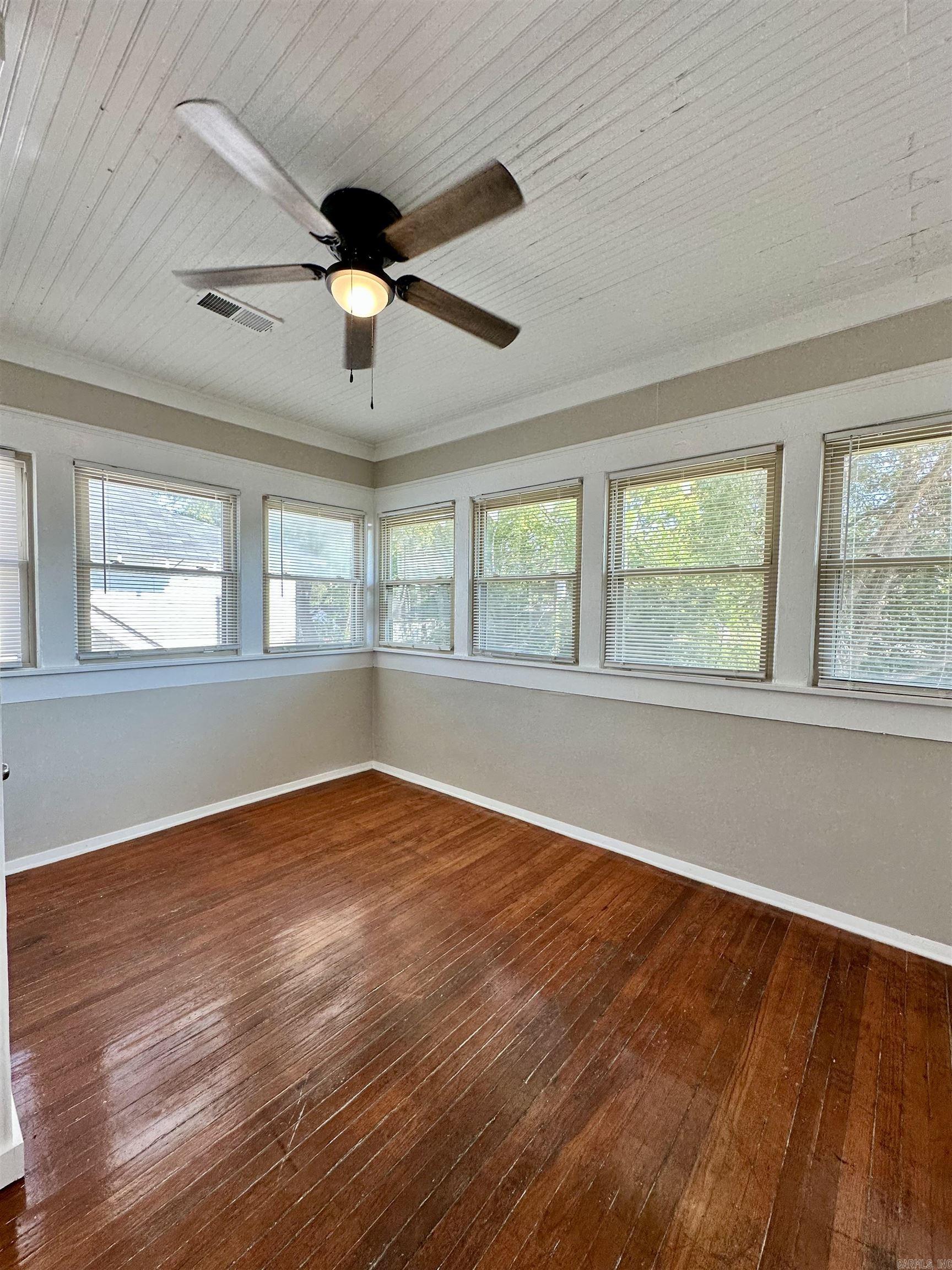 Weldon E Wrights - Residential