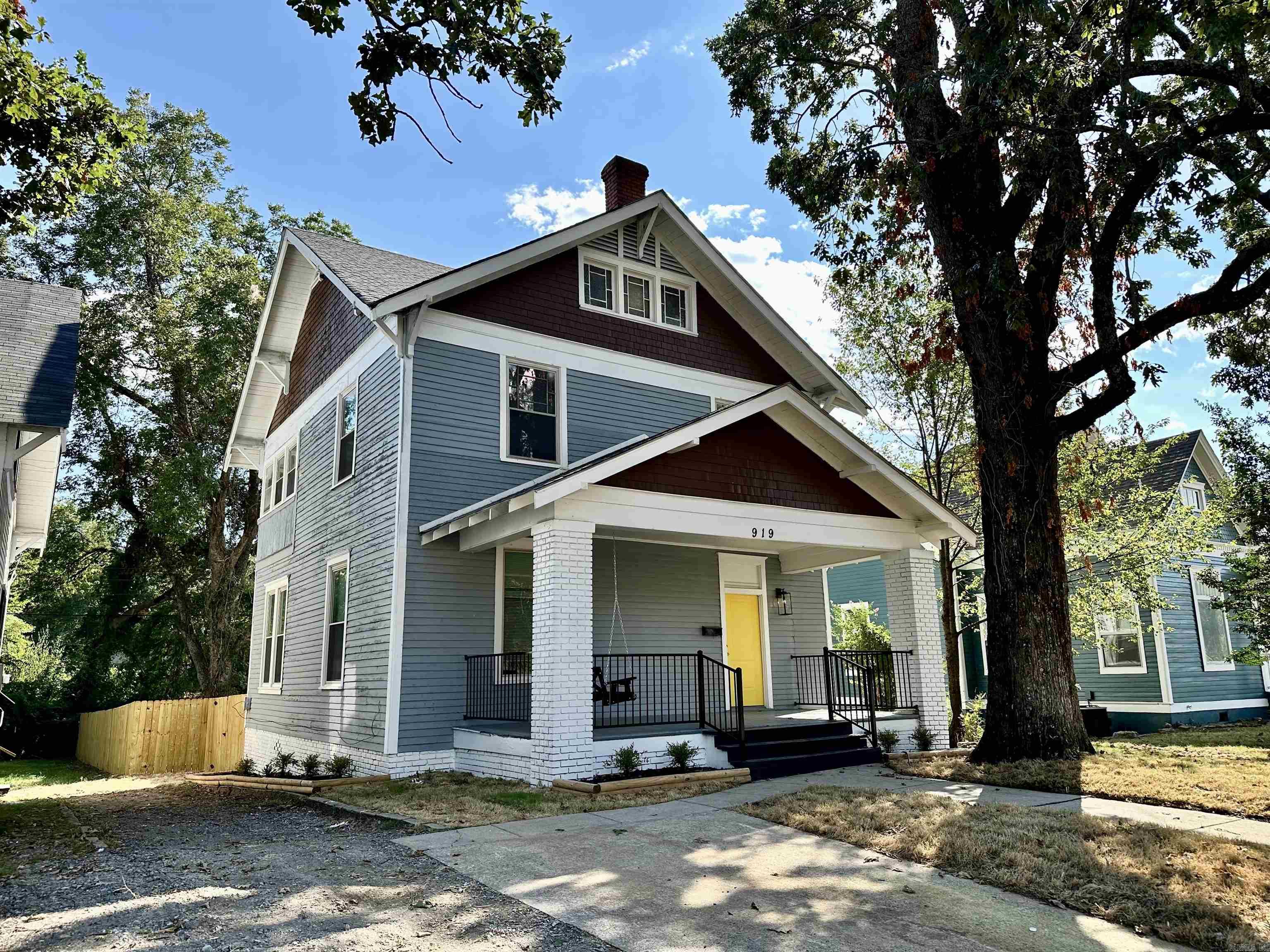 Weldon E Wrights - Residential