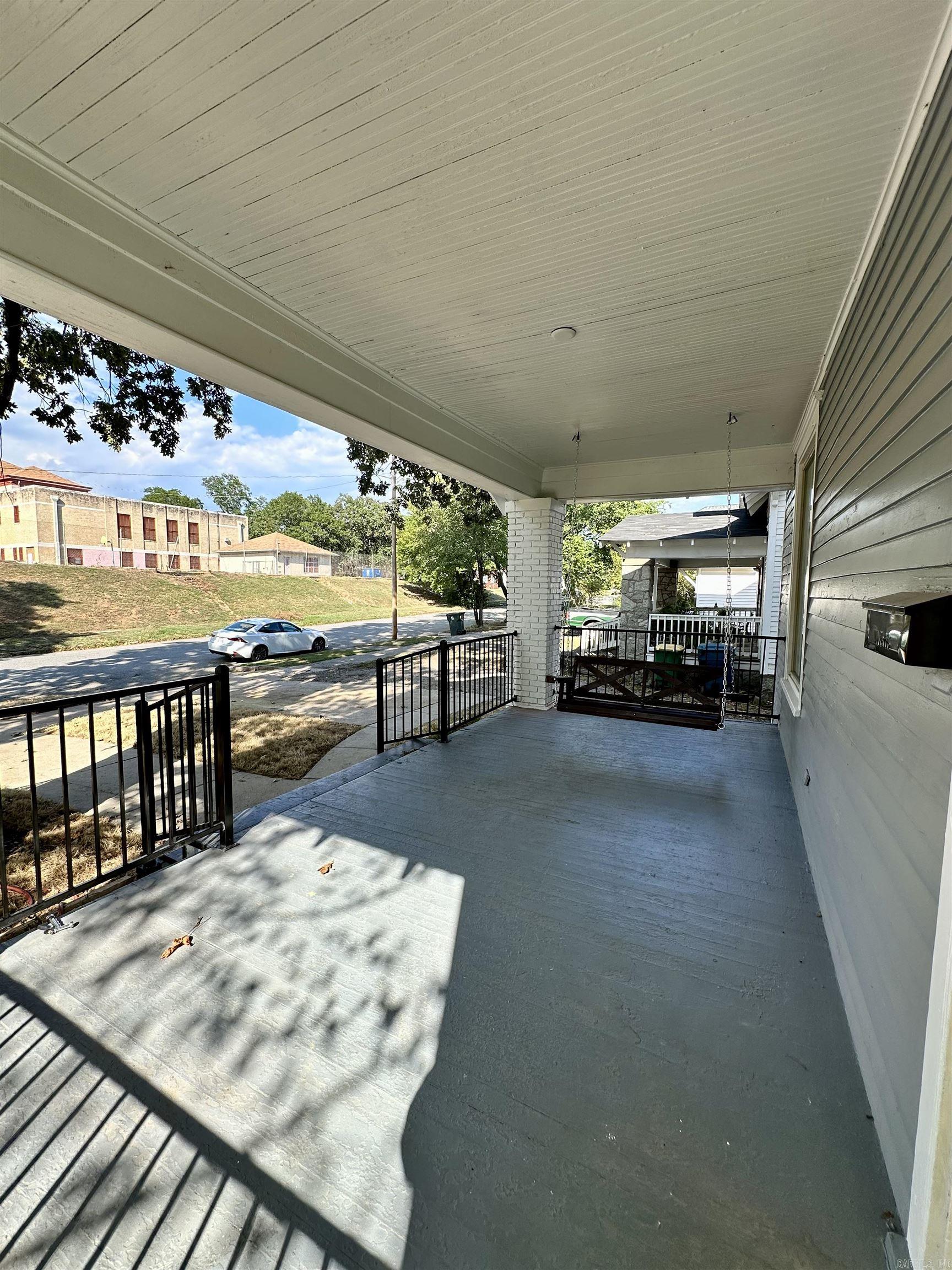 Weldon E Wrights - Residential