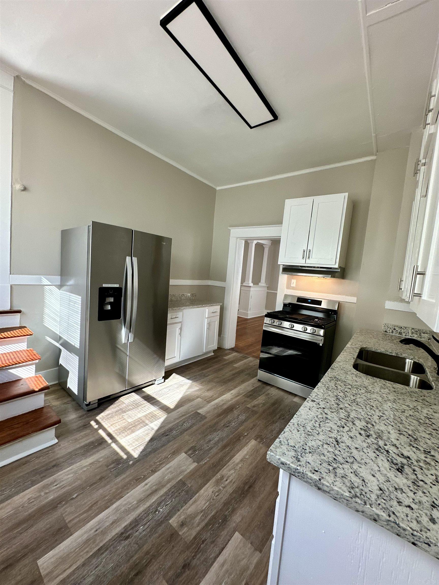 Weldon E Wrights - Residential