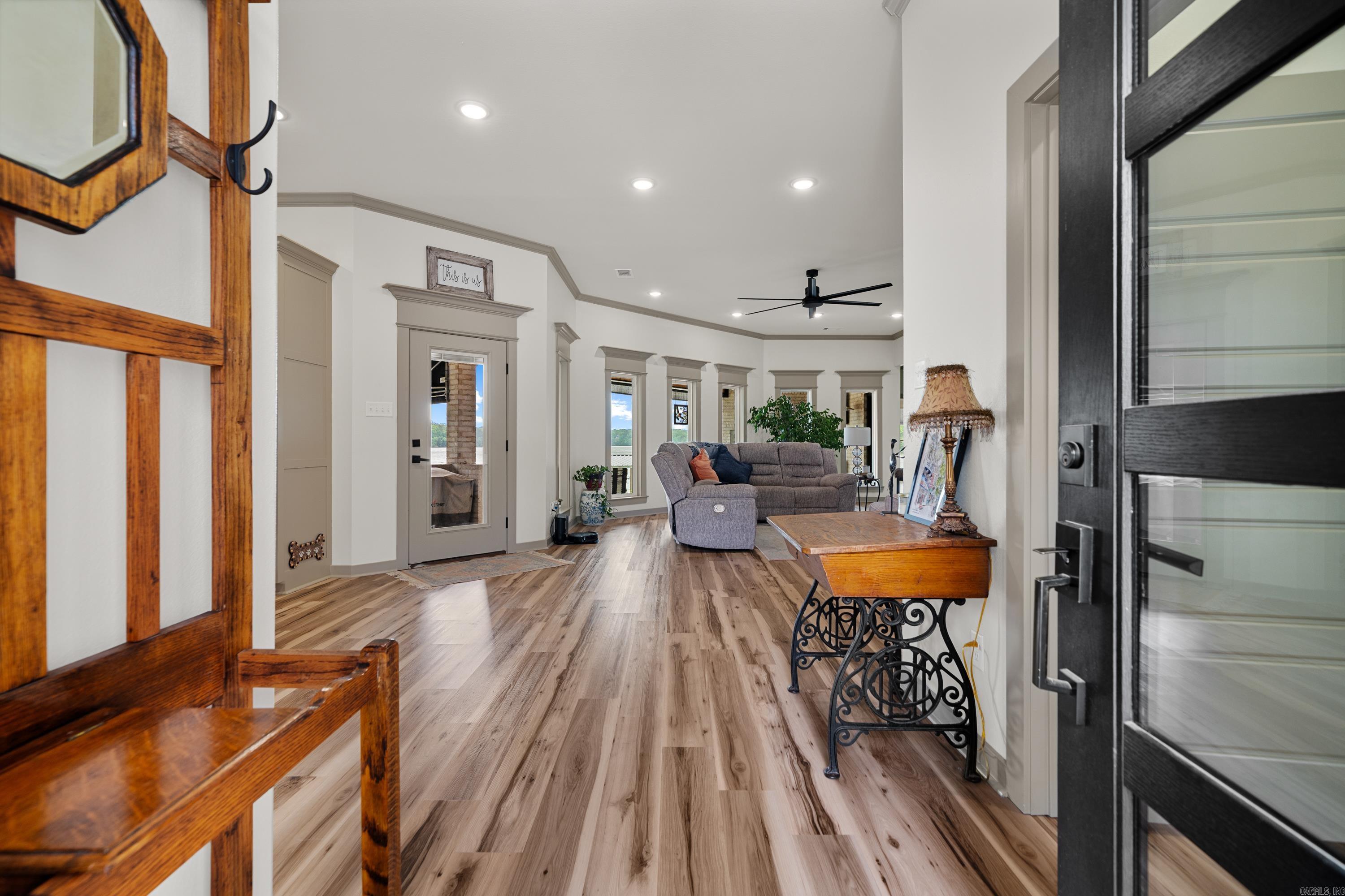 Lakeside Gardens - Residential