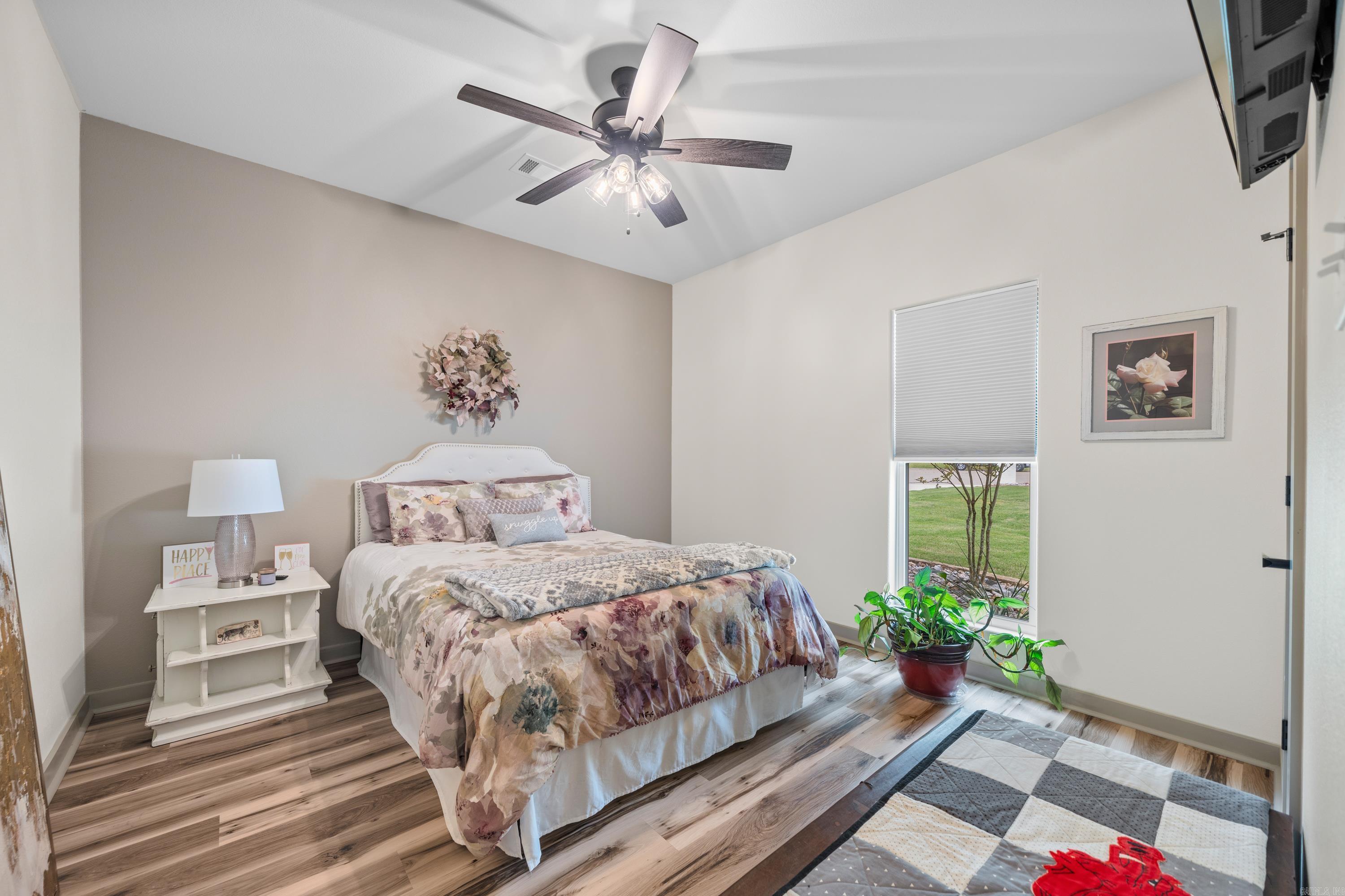 Lakeside Gardens - Residential