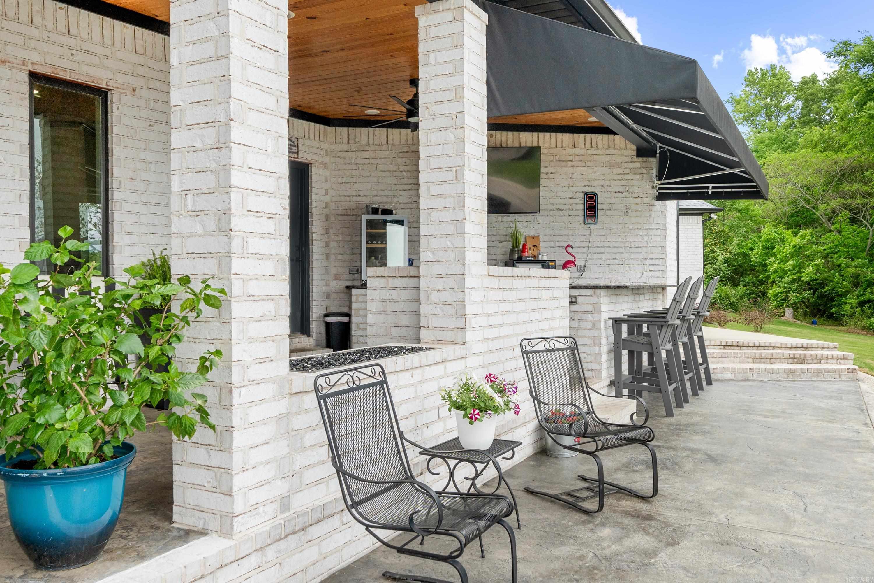 Lakeside Gardens - Residential