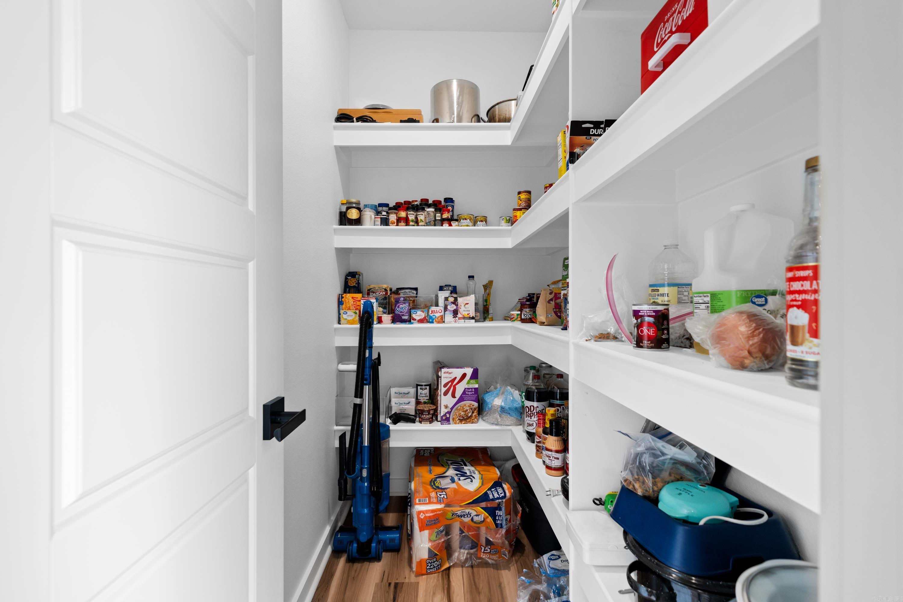 Lakeside Gardens - Residential