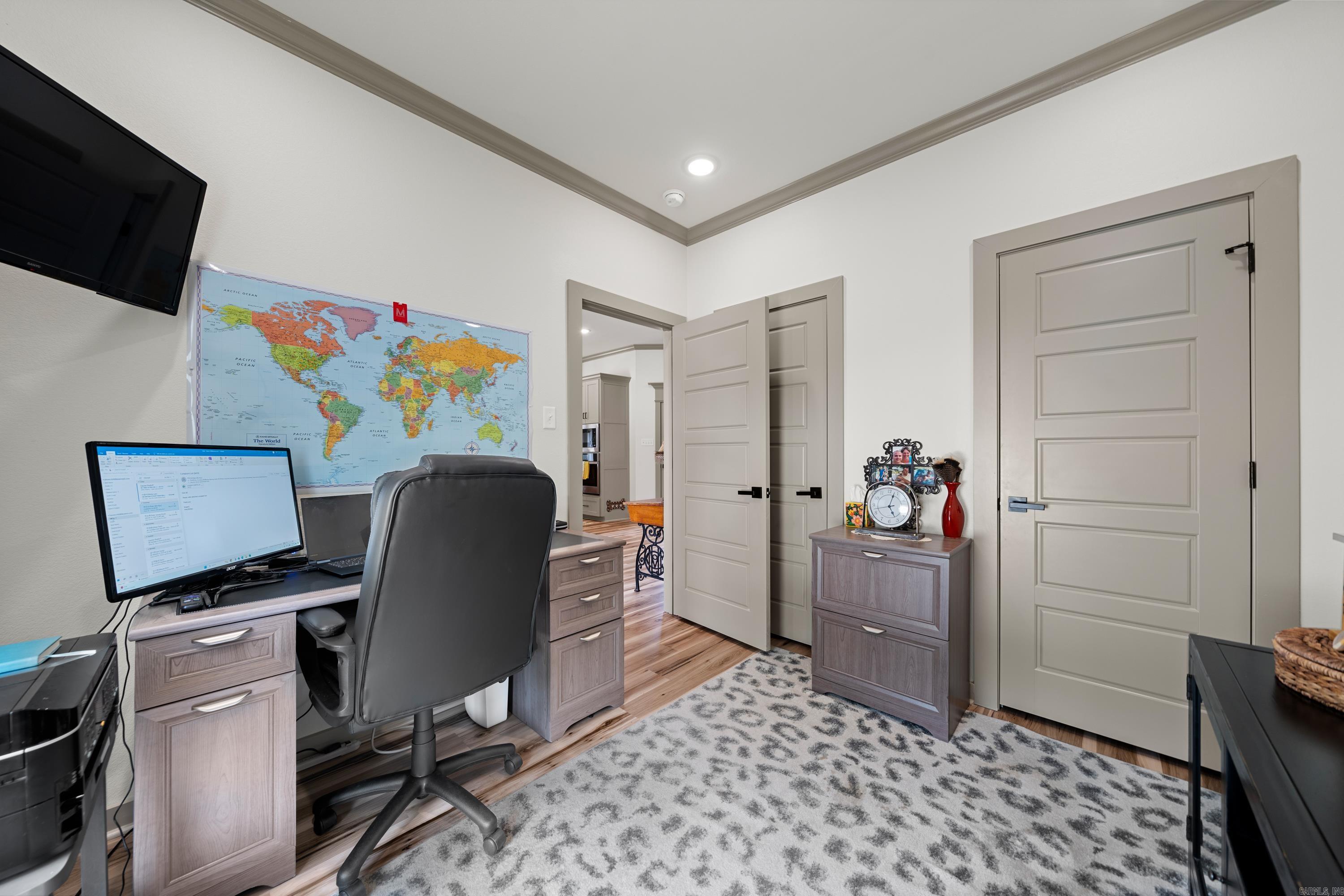 Lakeside Gardens - Residential