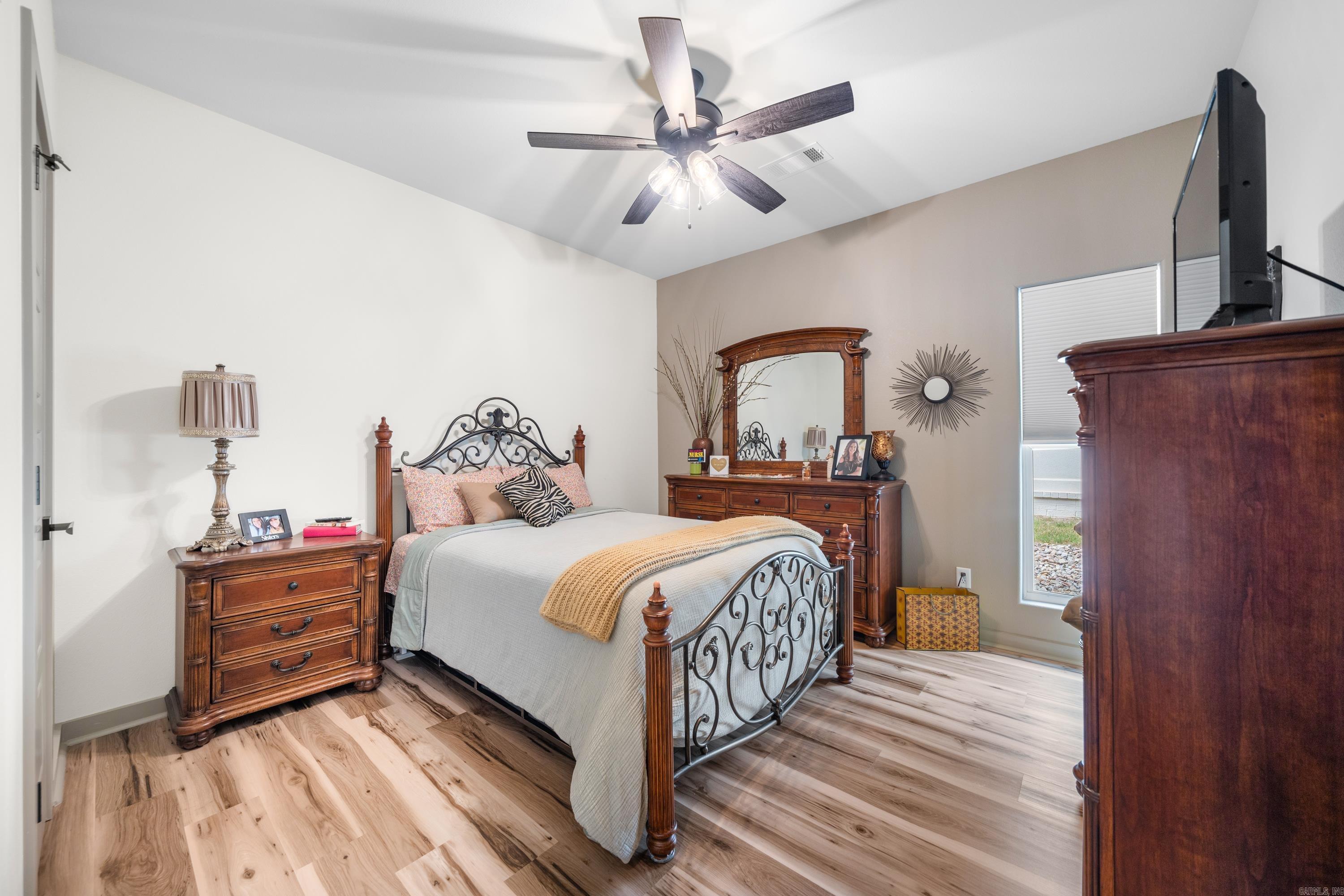 Lakeside Gardens - Residential