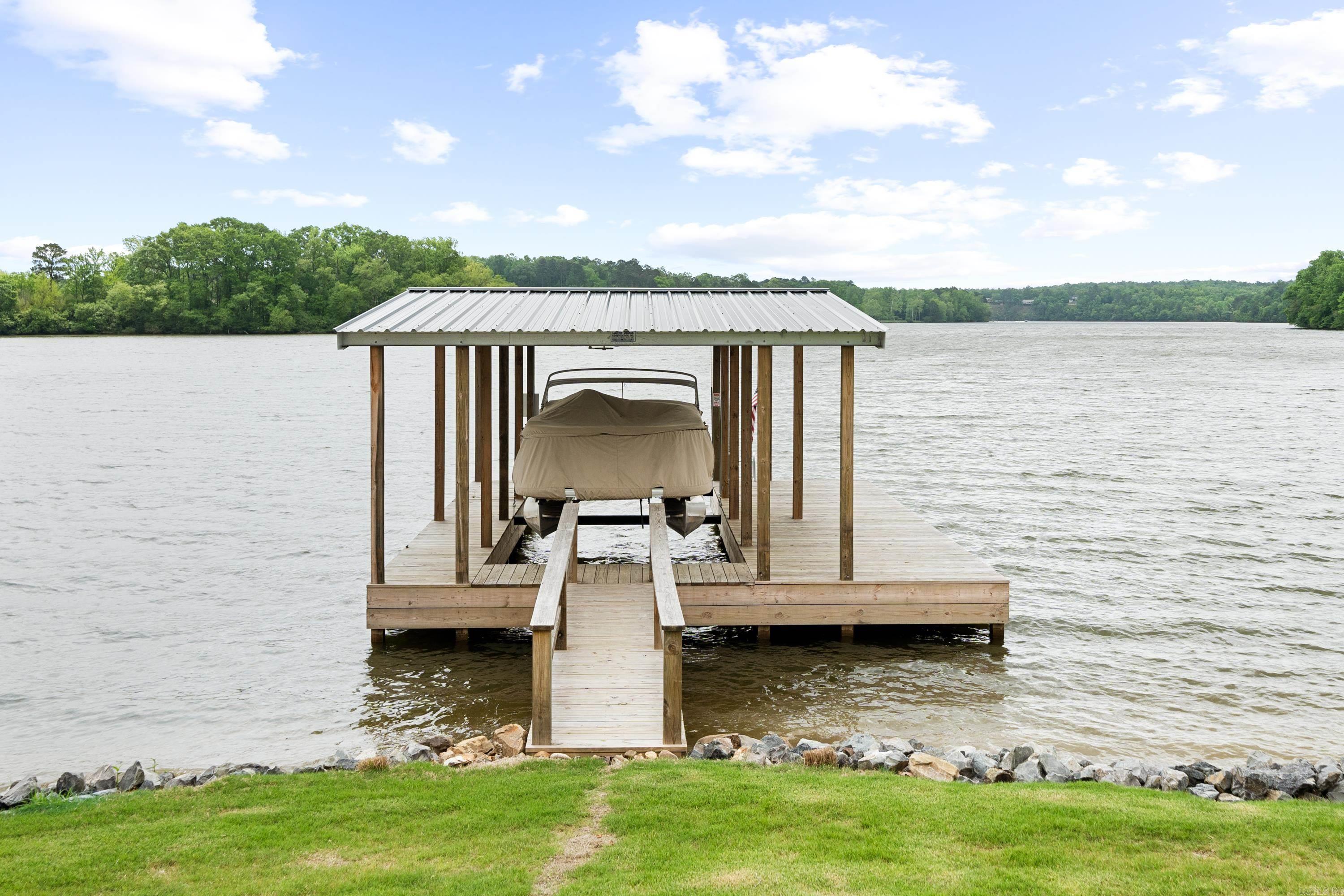 Lakeside Gardens - Residential