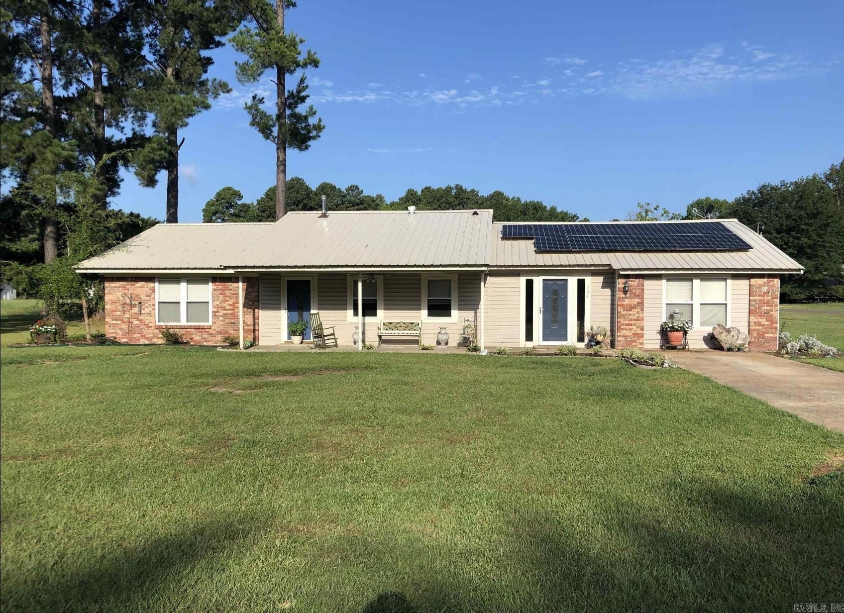 Well built home located 6 blocks from the excellent Taylor school district. Neighborhood very quiet with privacy. Two year old roof has solar panels which greatly reduces utility costs. They currently range from $42-$52 per month. There are two living room areas and the bathroom has a jacuzzi. 24 hour notice for appts. Square footage is per Columbia County tax records. If exact square footage is desired, please have it independently measured.