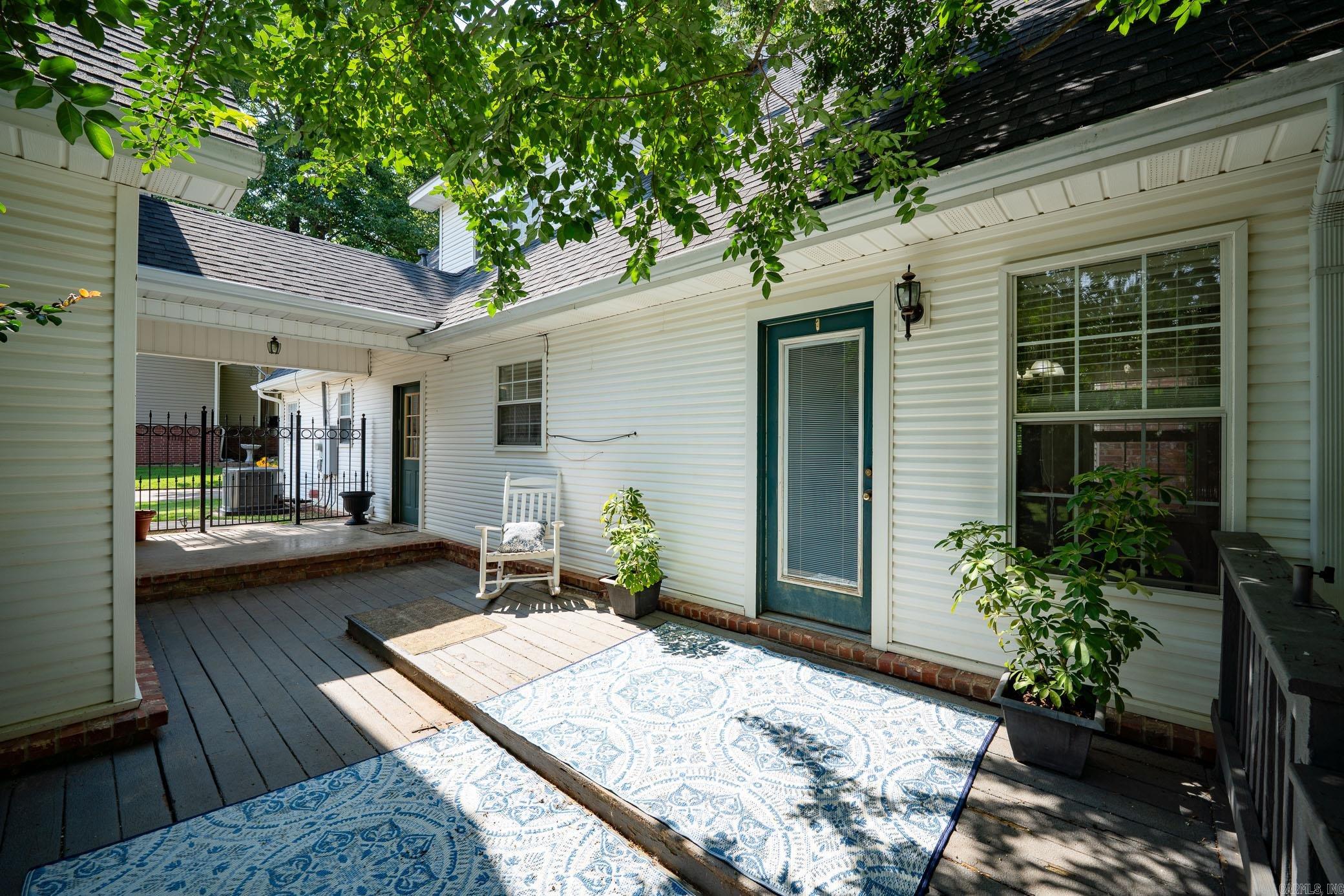 DARK FOREST PLACE - Residential