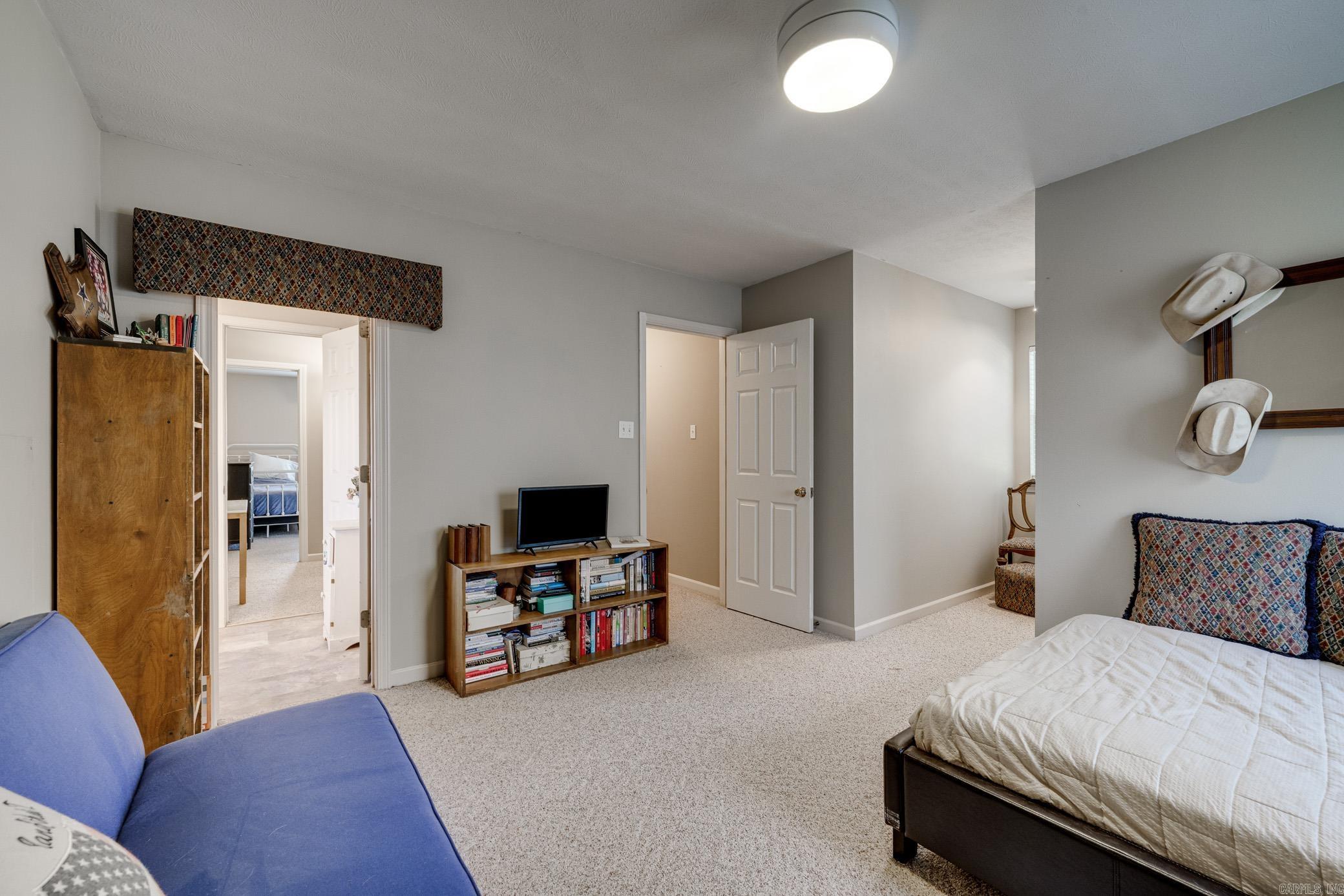 DARK FOREST PLACE - Residential