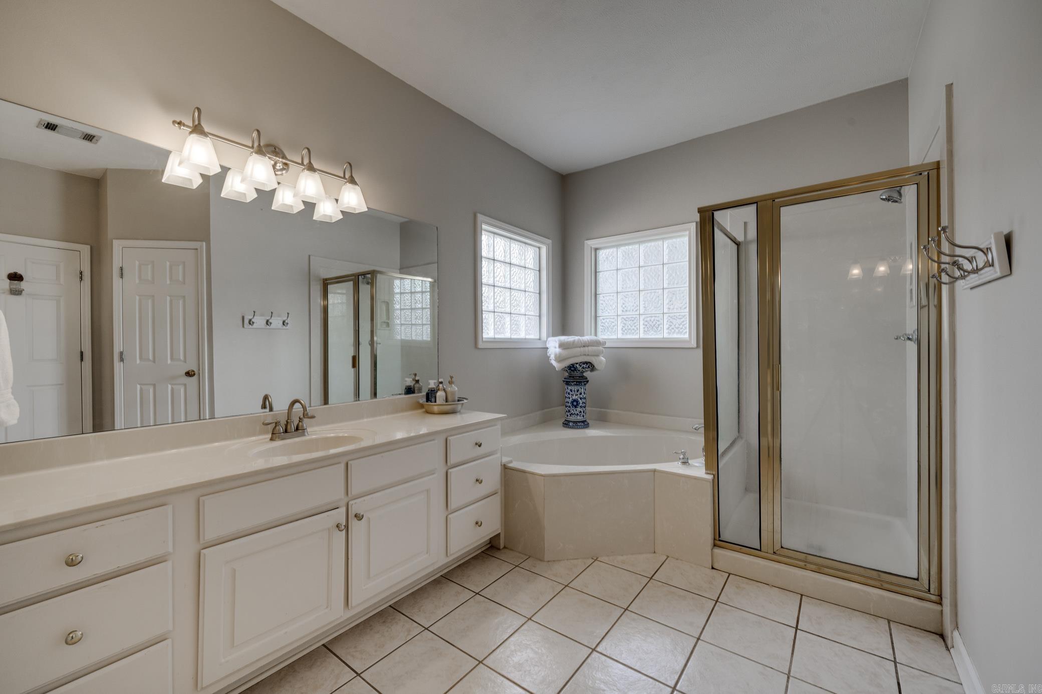 DARK FOREST PLACE - Residential