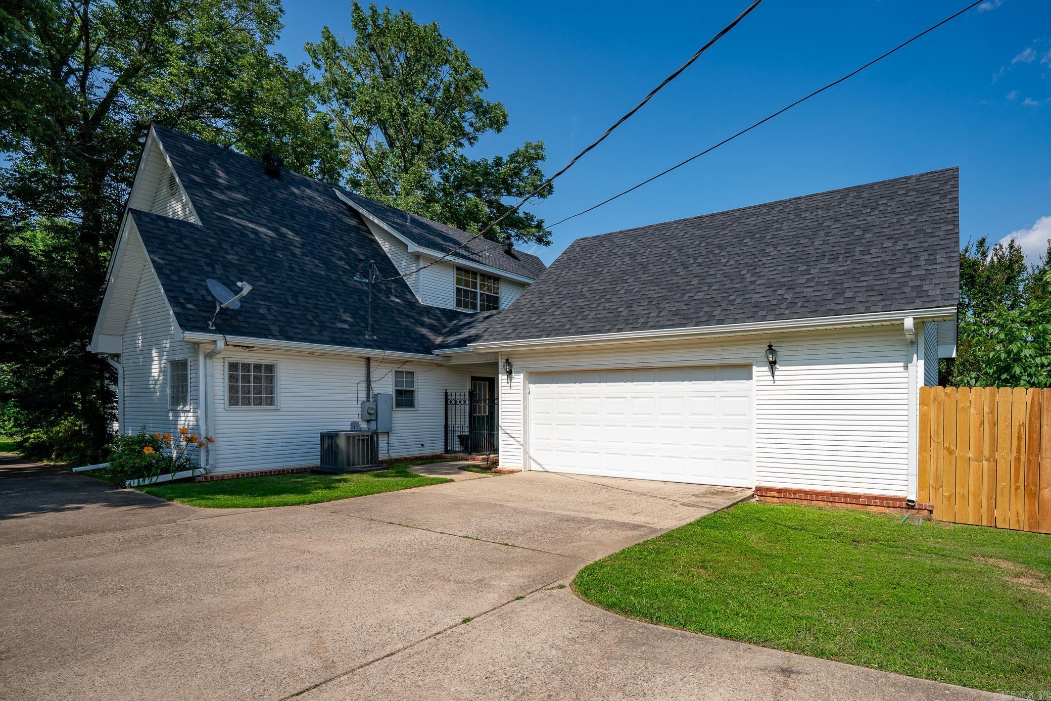 DARK FOREST PLACE - Residential