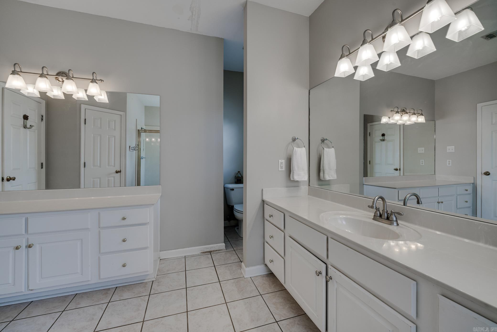 DARK FOREST PLACE - Residential