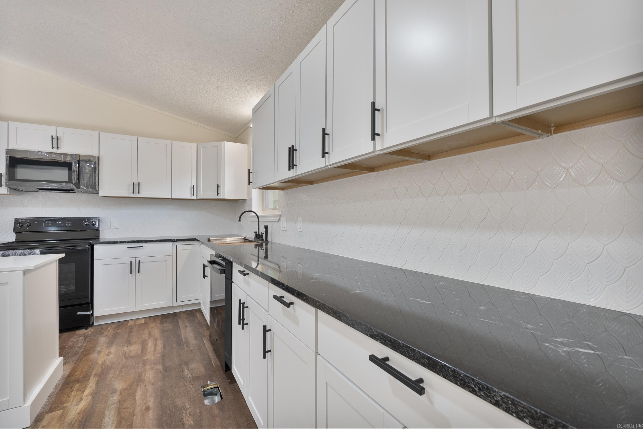 RANDOM OAKS VLY TO COOK MTN VG - Residential