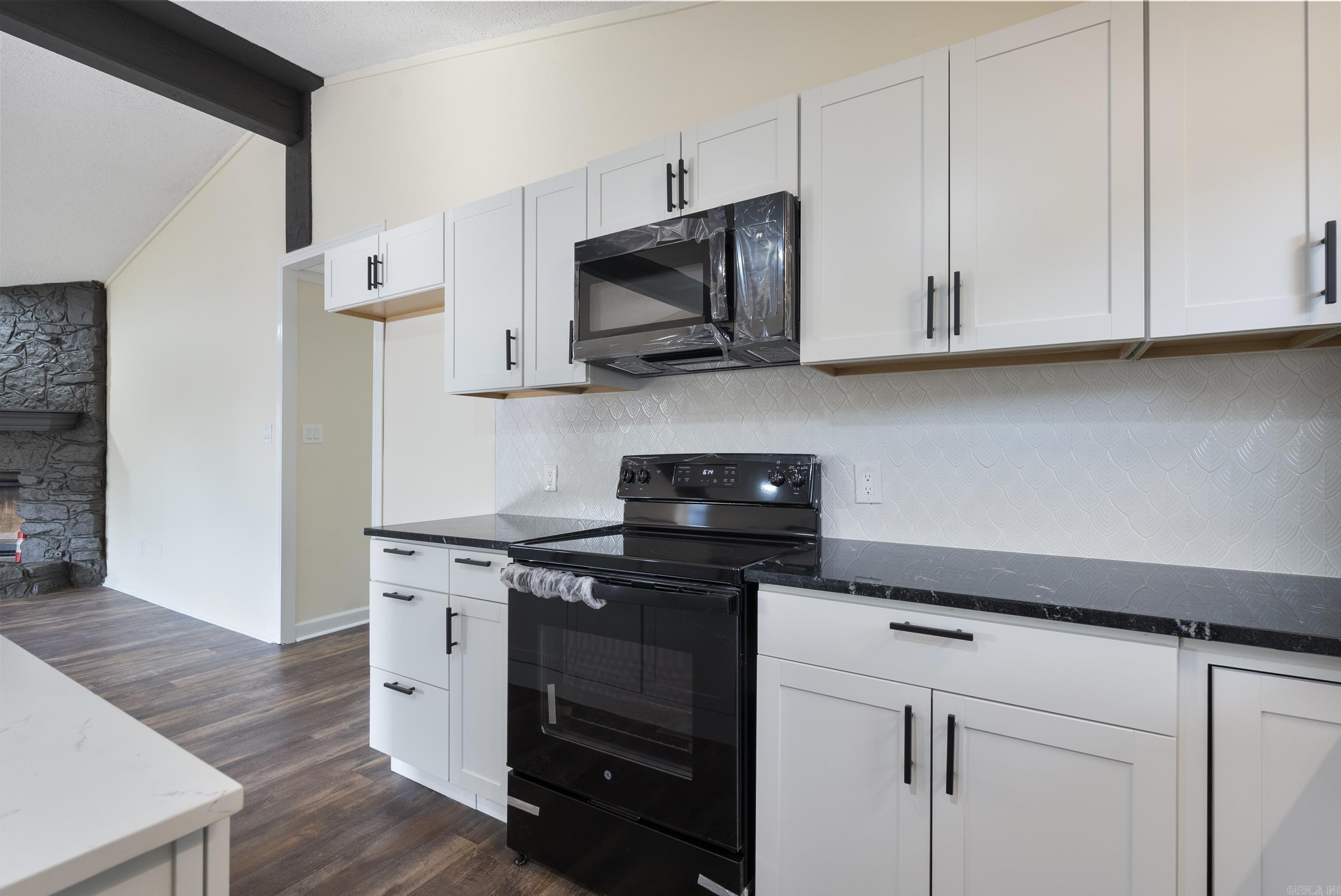 RANDOM OAKS VLY TO COOK MTN VG - Residential