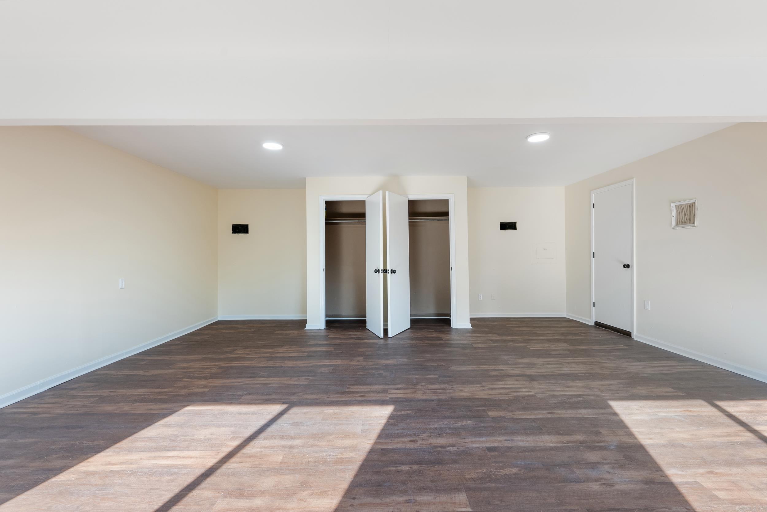 RANDOM OAKS VLY TO COOK MTN VG - Residential