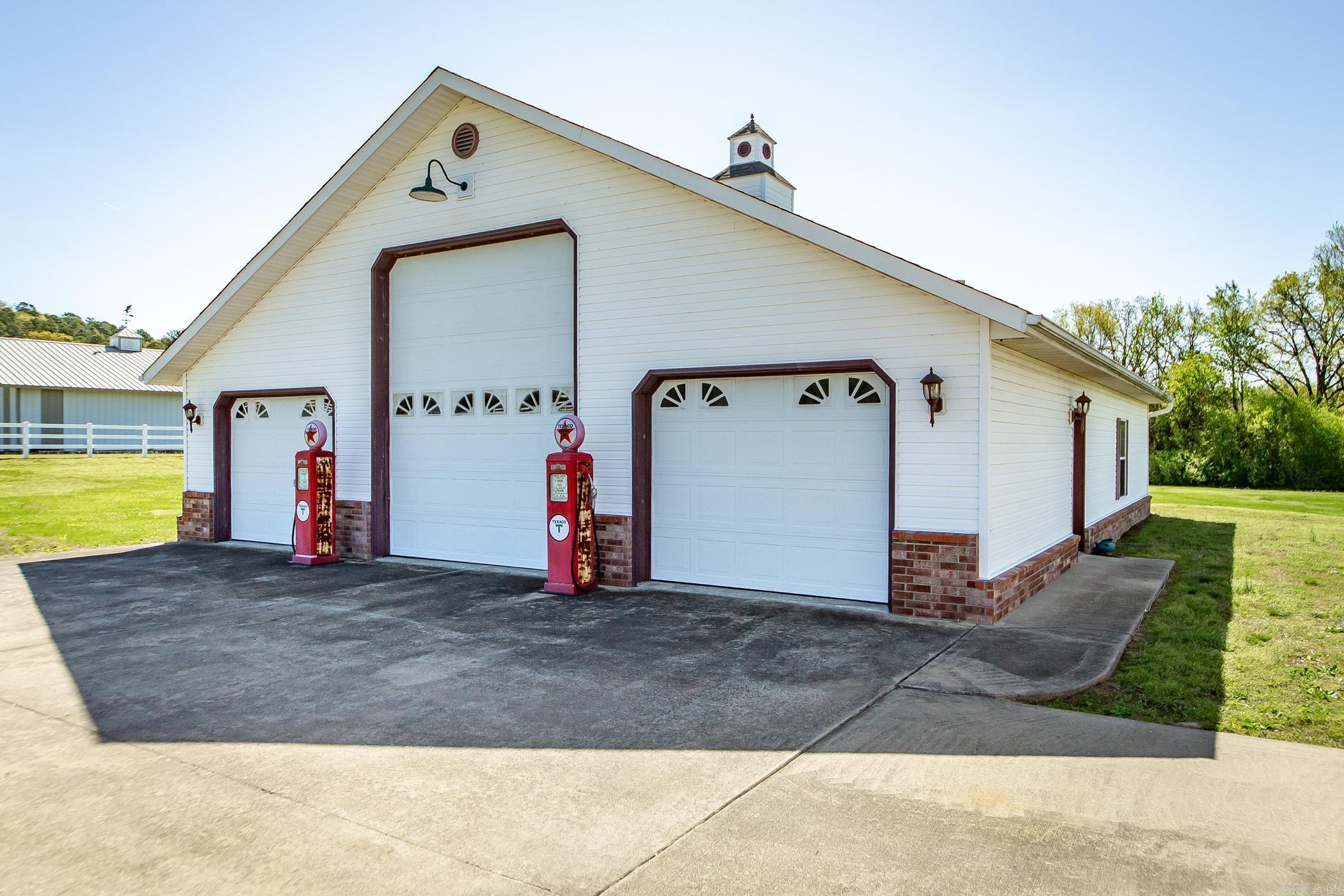 Meadow Brook Acres - Residential