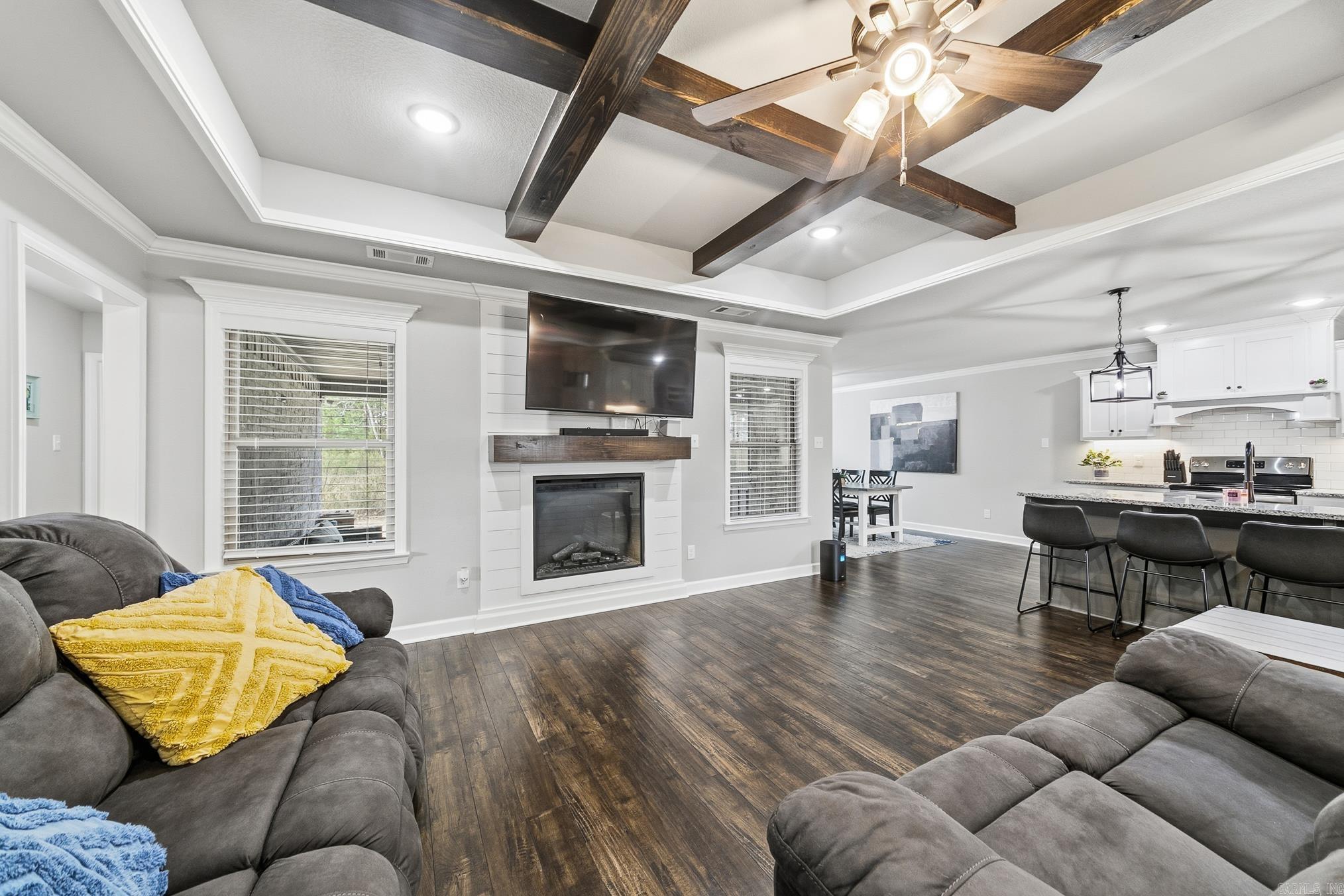 HERITAGE MEADOWS - Residential