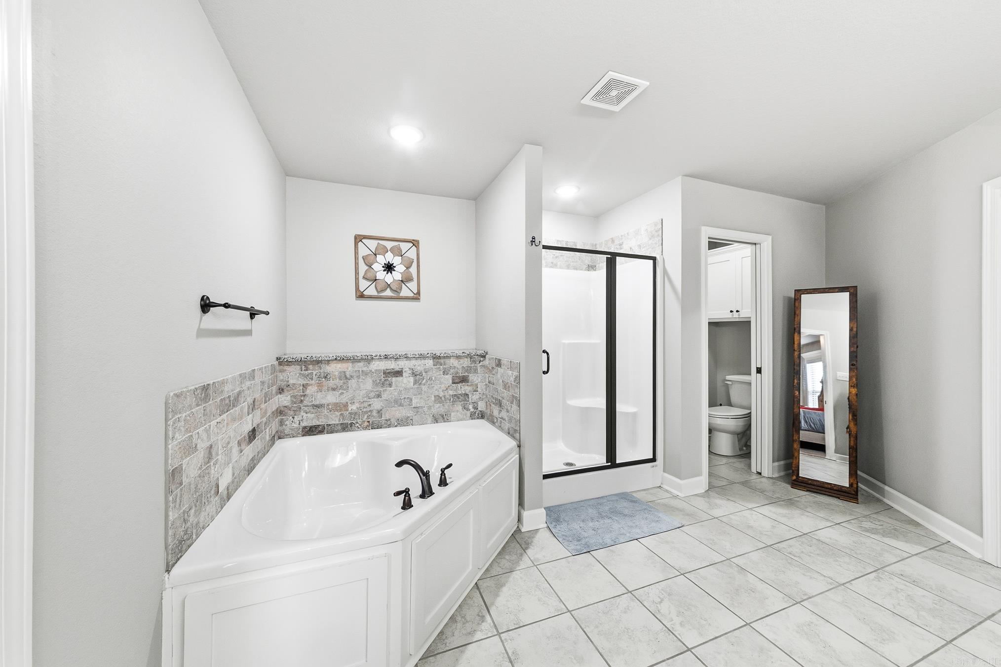 HERITAGE MEADOWS - Residential