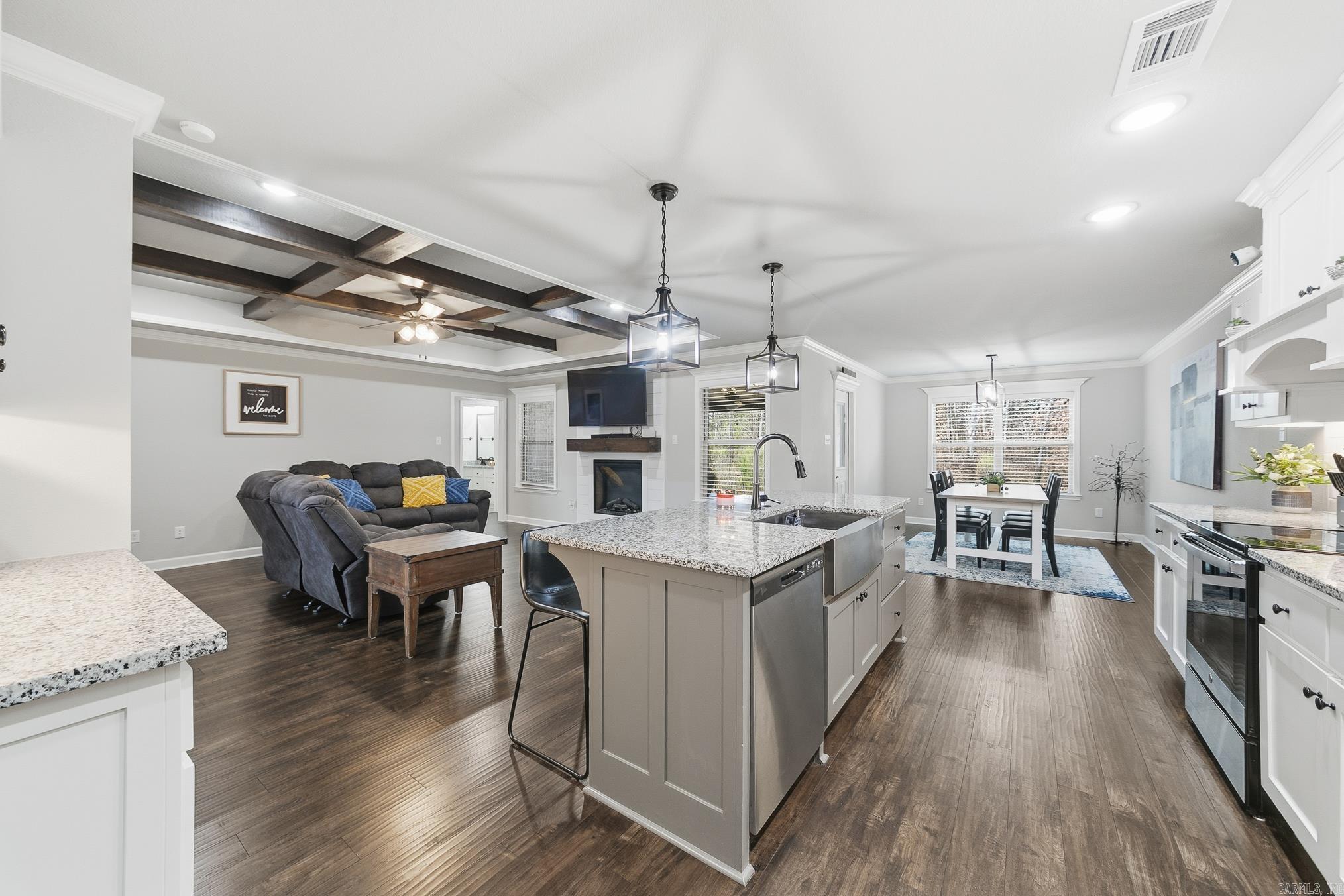 HERITAGE MEADOWS - Residential