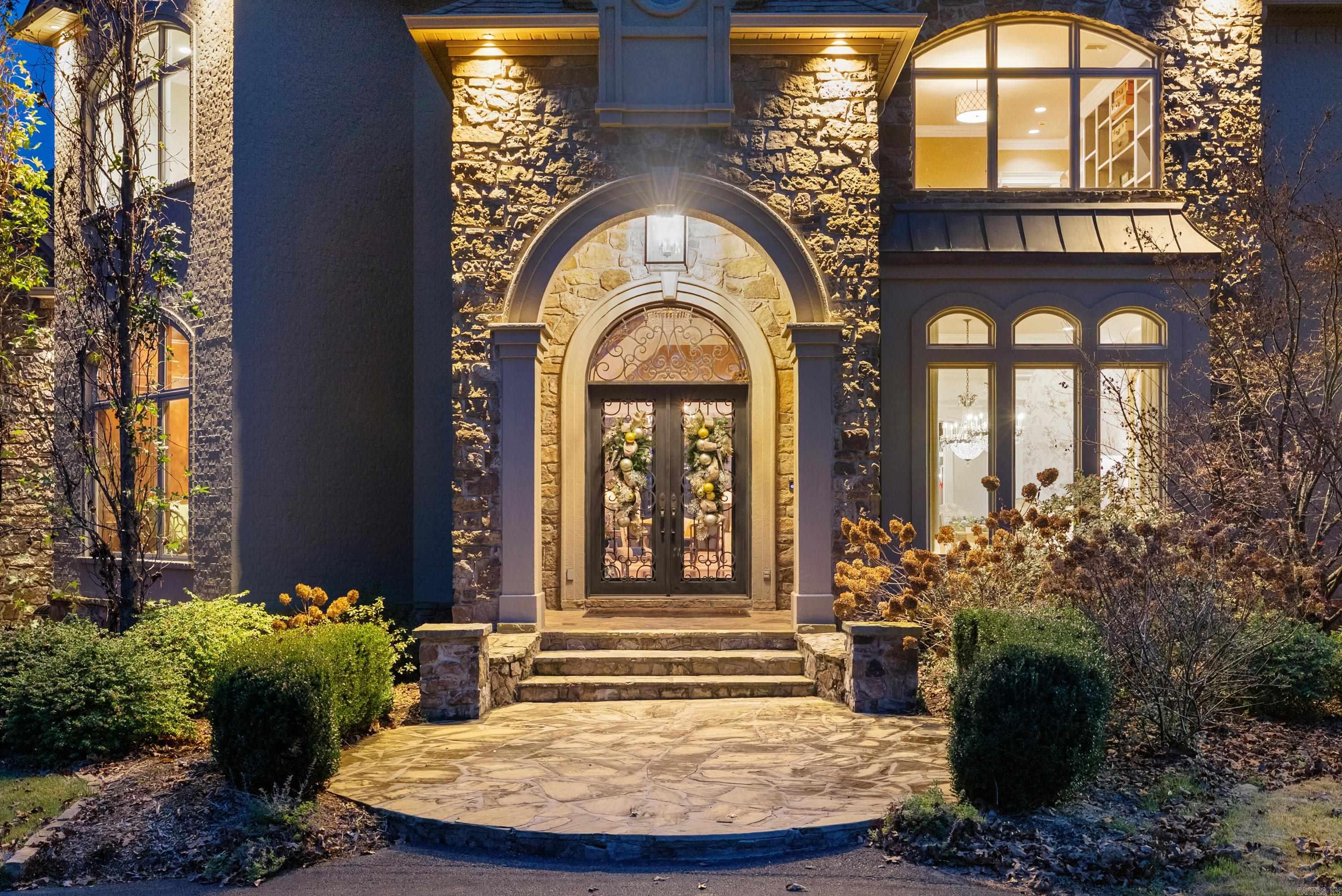 MAJESTIC VALLEY - Residential