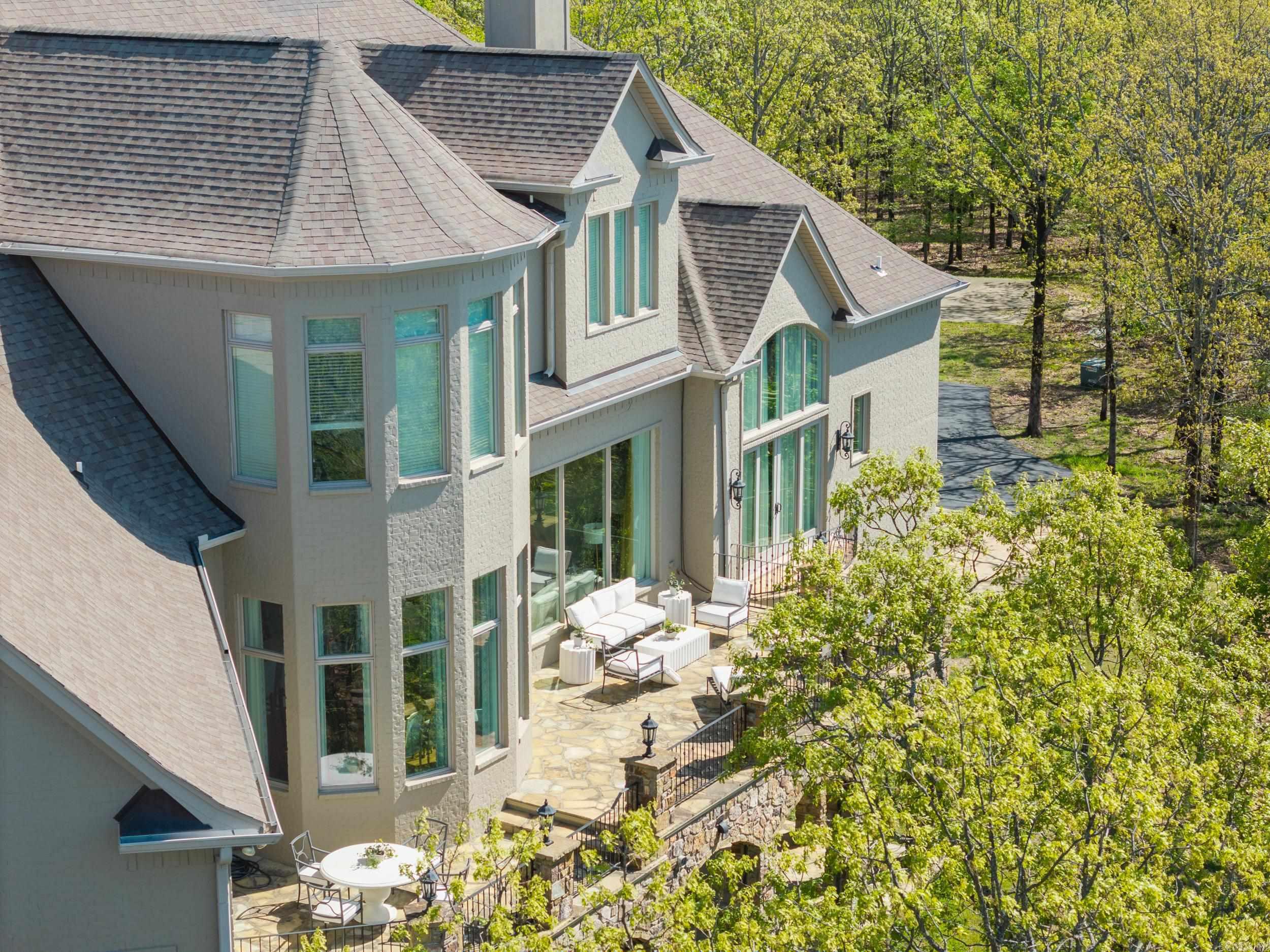 MAJESTIC VALLEY - Residential