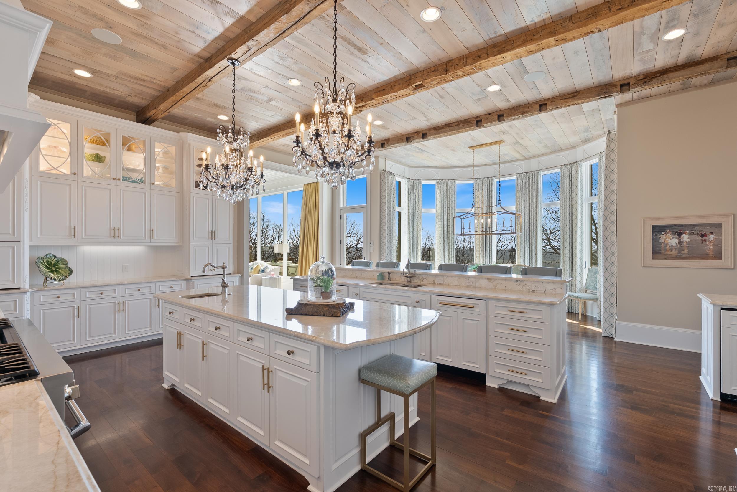 MAJESTIC VALLEY - Residential