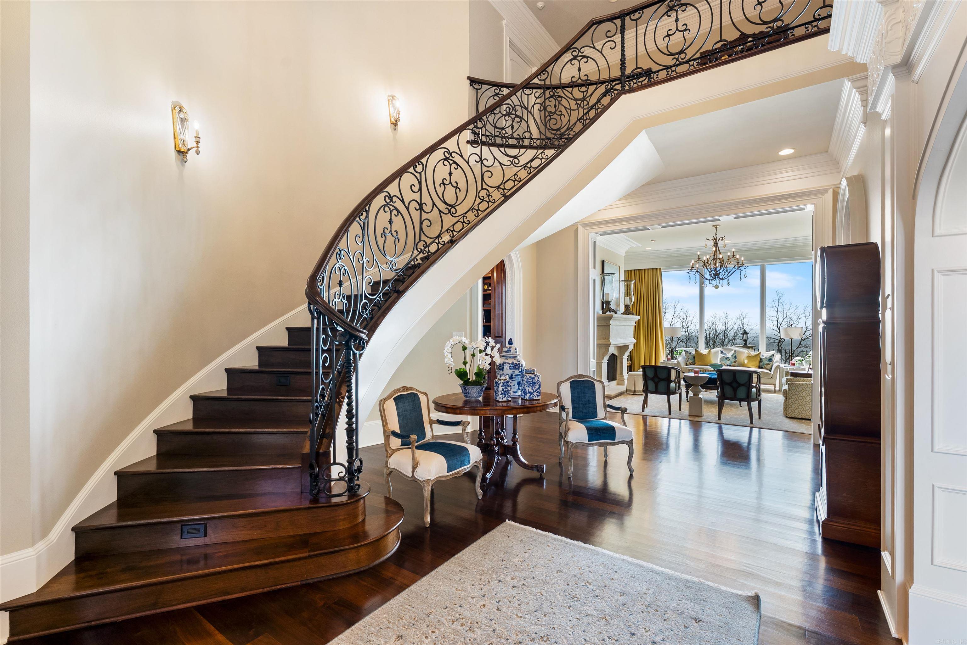 MAJESTIC VALLEY - Residential