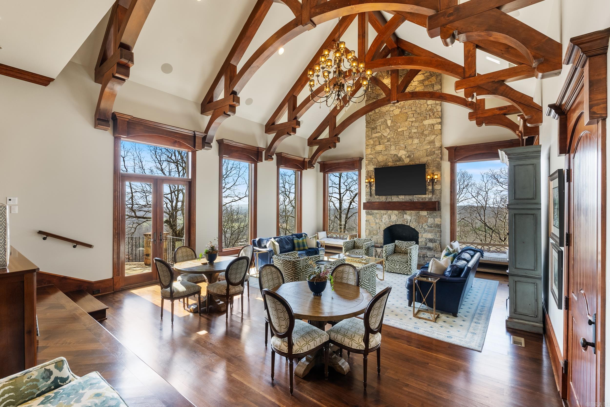 MAJESTIC VALLEY - Residential