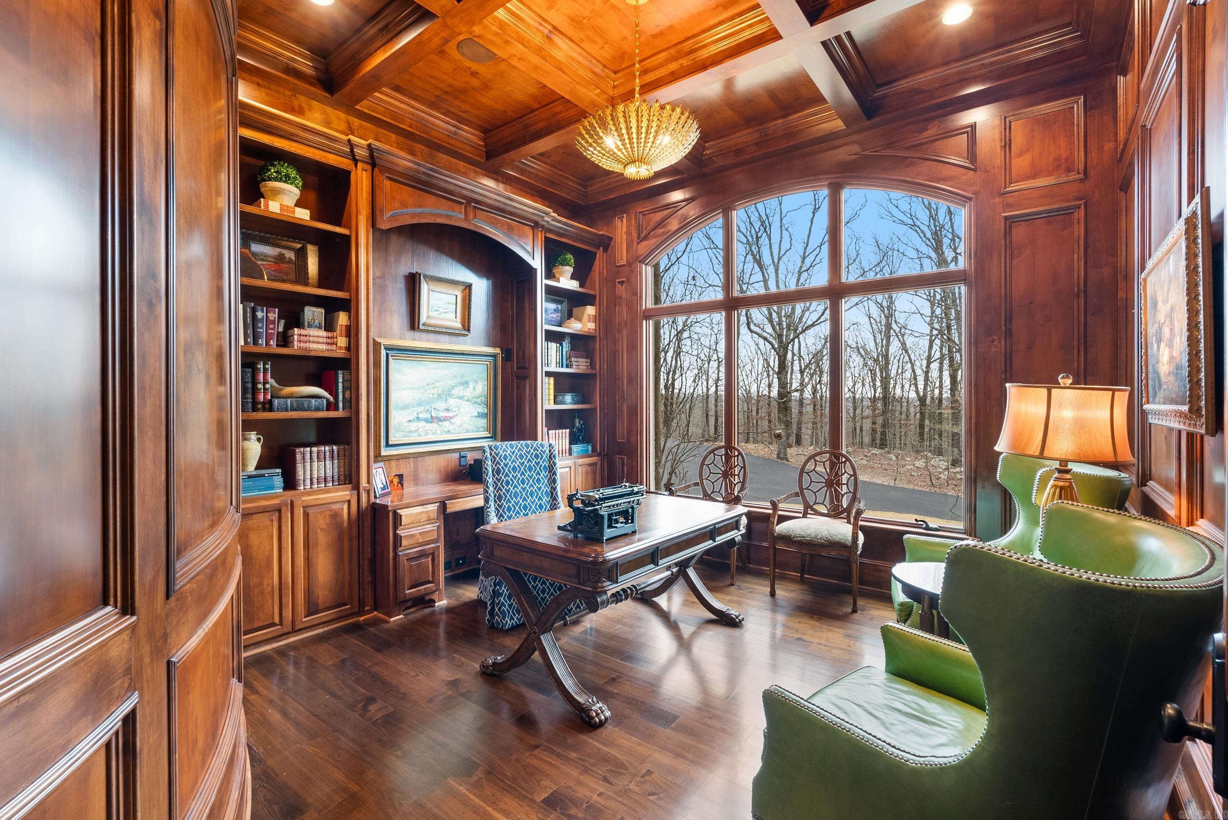 MAJESTIC VALLEY - Residential