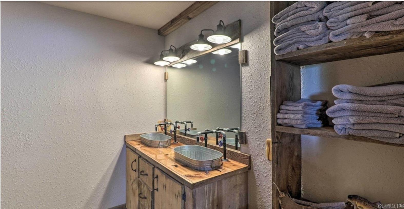 Flippin - Residential