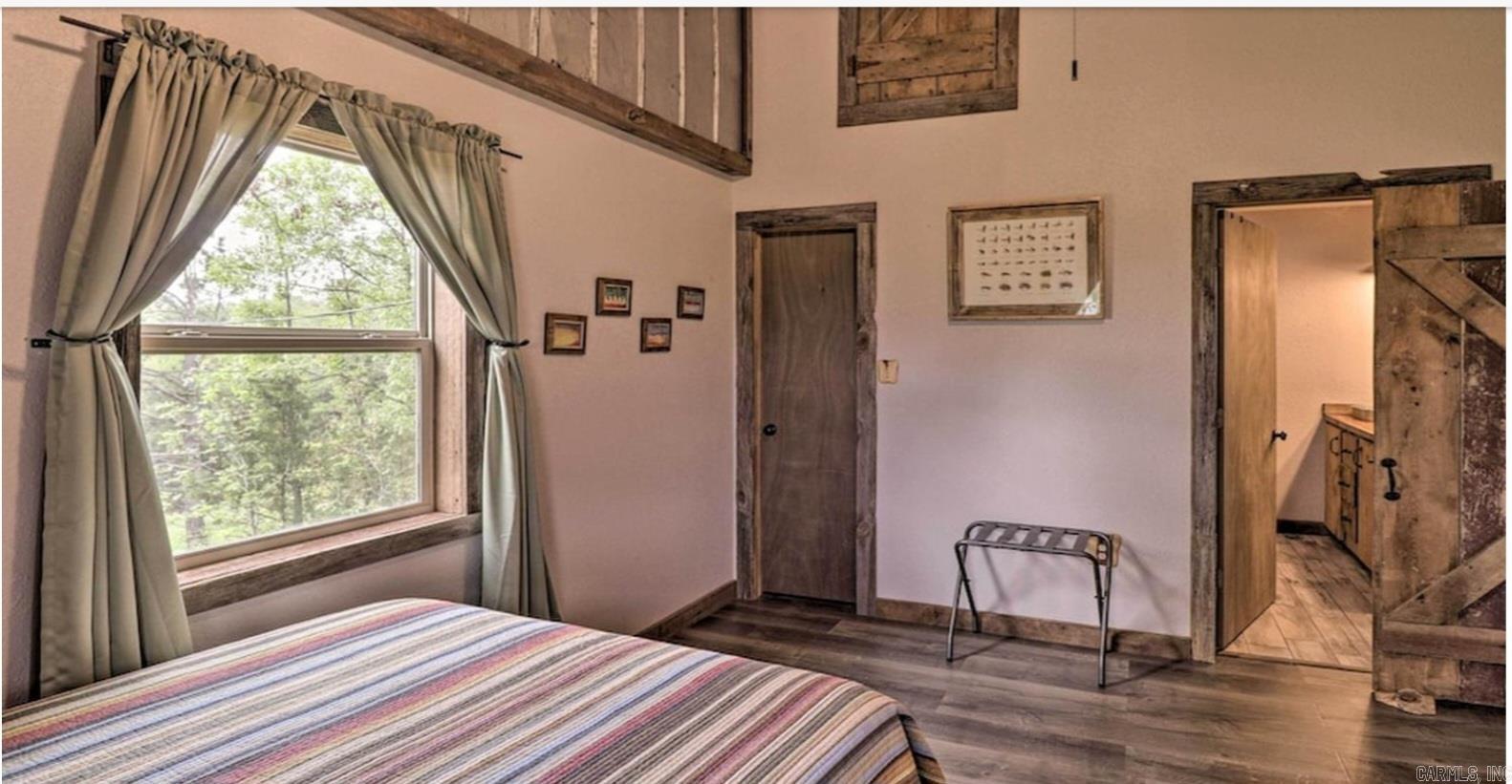 Flippin - Residential