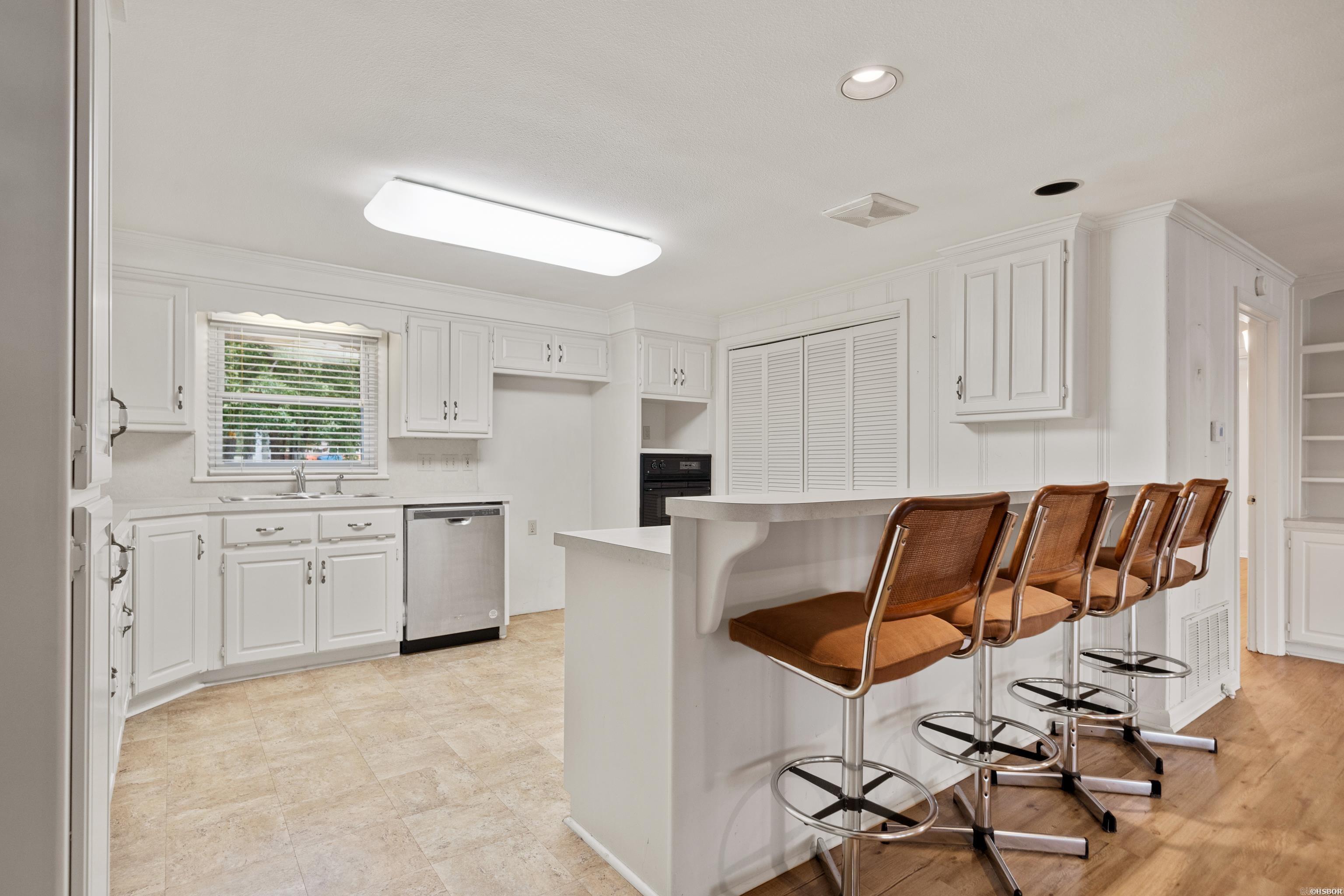 Burroughs Odie - Residential