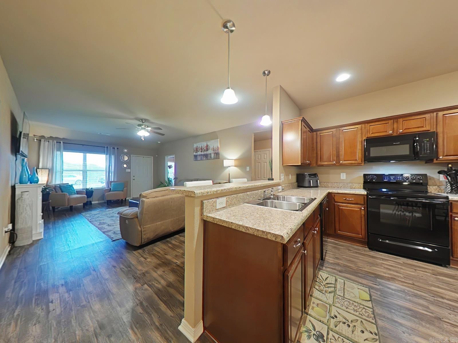 MEADOWS EDGE - Residential