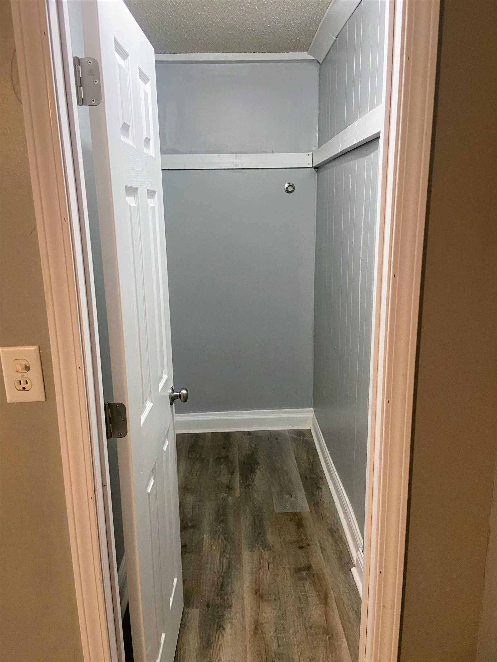 Crestmont Village - Residential Lease