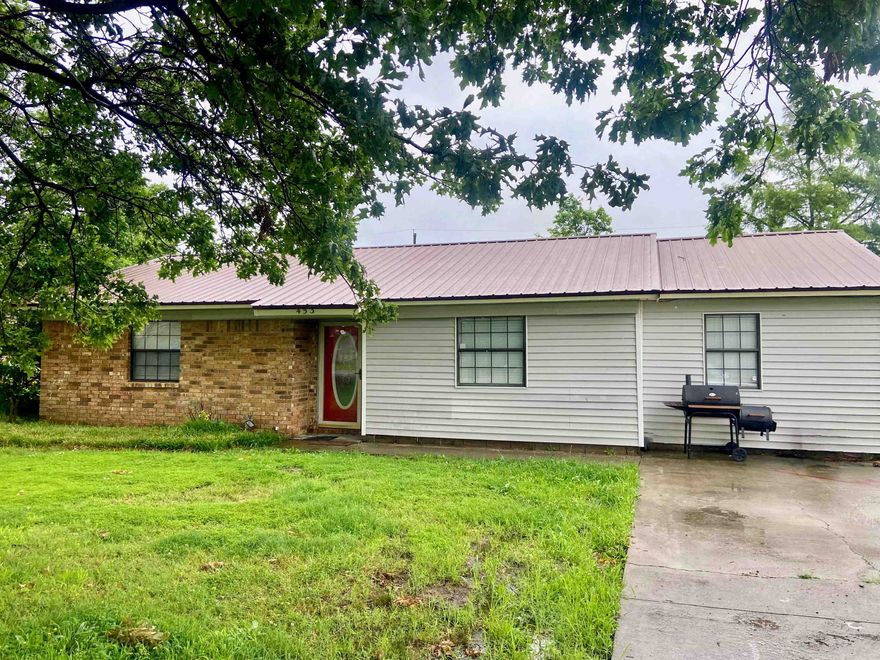 453 Crestmont circle in Gosnell, AR is flying on to the rental market! If space is what you are looking for then look no further because this home offers space both inside and out! This is a large 3 bedroom, 1 bathroom home sitting on 0.24 +/- acres. This home features a split floor plan with the large master bedroom and laundry room off of the dining room, with the other 2 bedrooms located off of the living room. This home also has a large fenced in backyard that is perfect for summer bbq's. Call today to make this house, your new home!