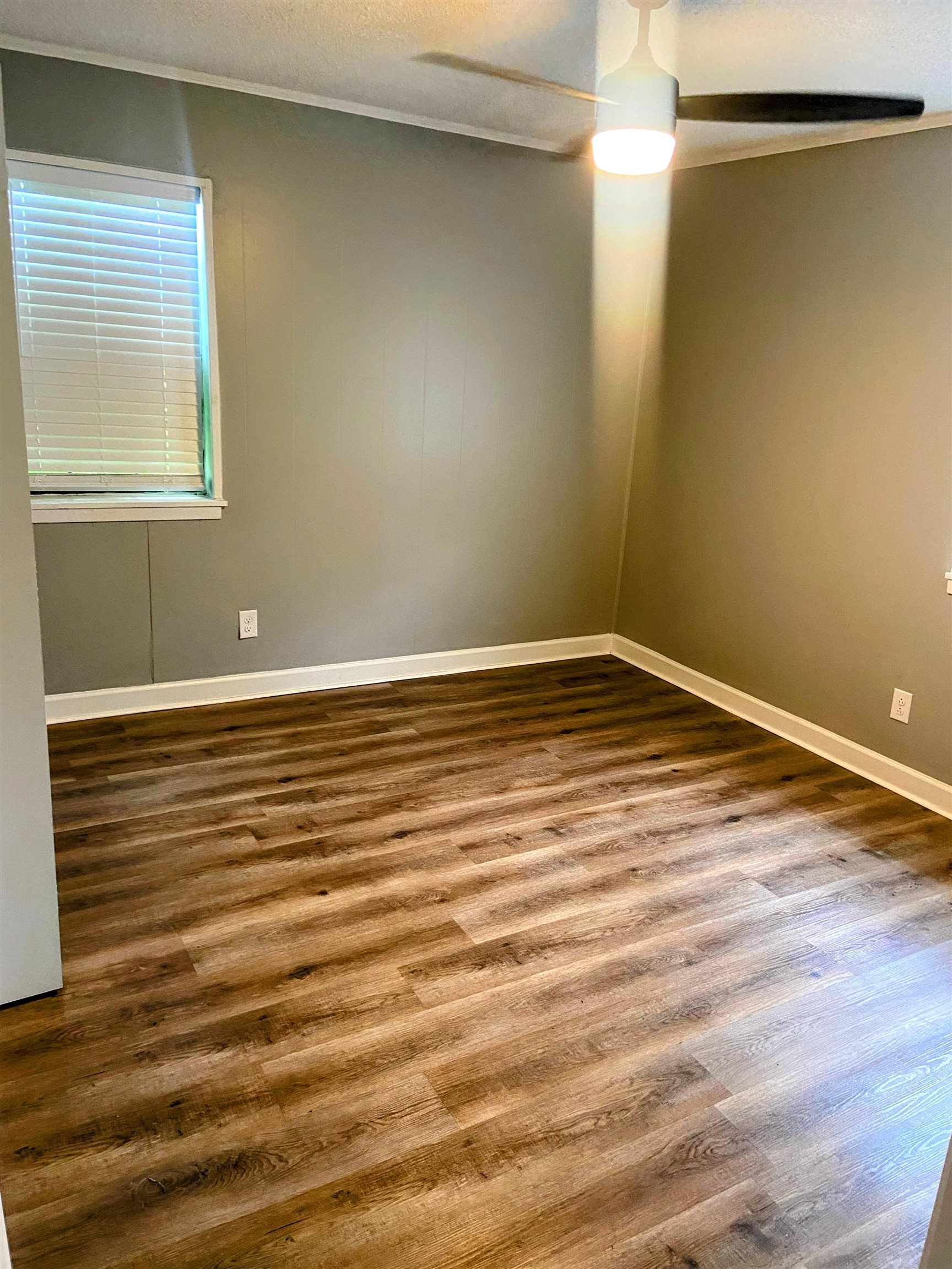 Crestmont Village - Residential Lease