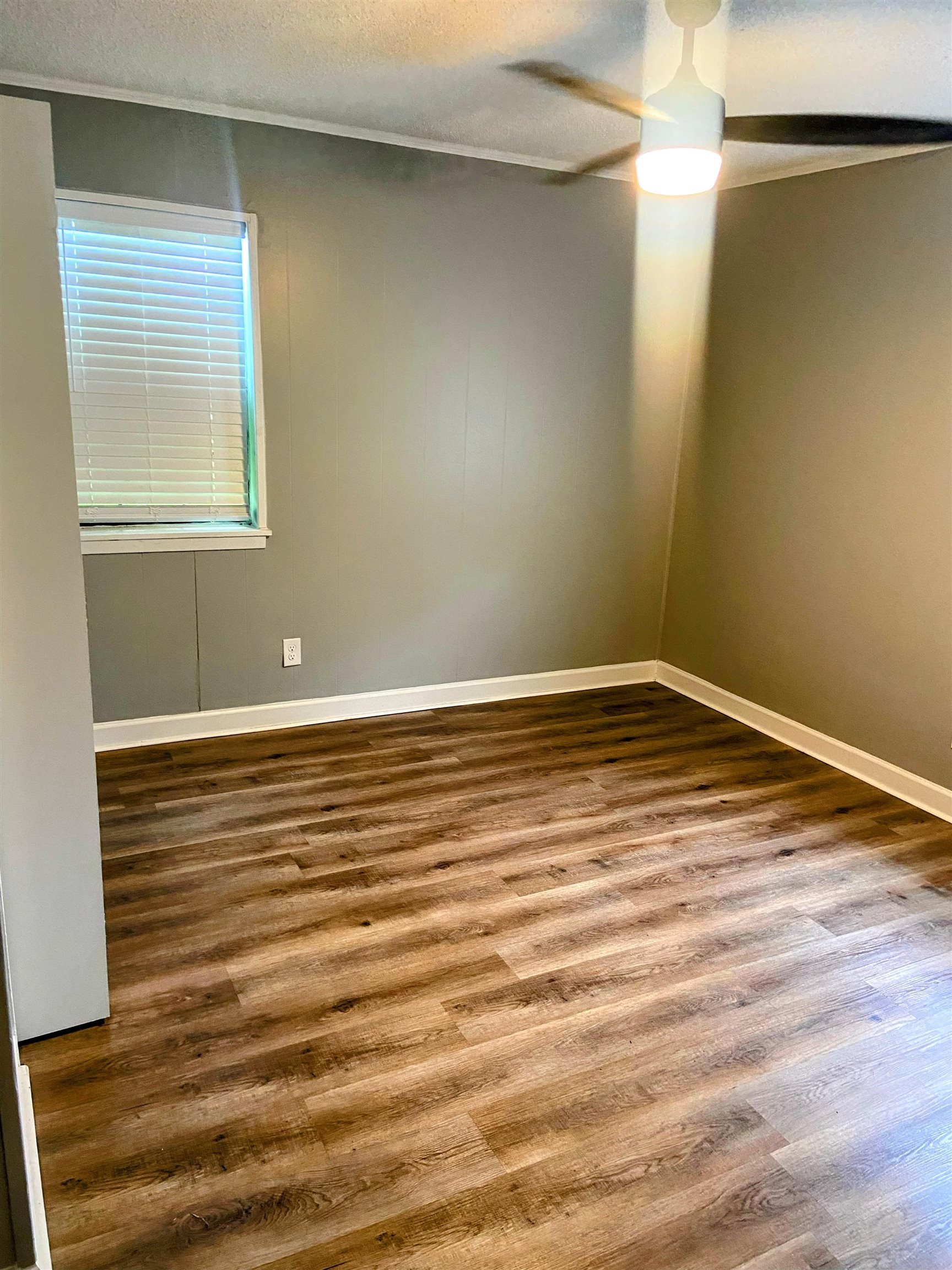 Crestmont Village - Residential Lease