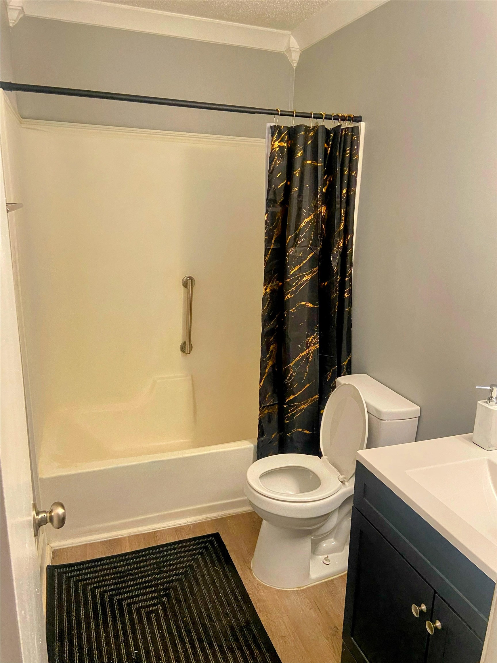 Crestmont Village - Residential Lease