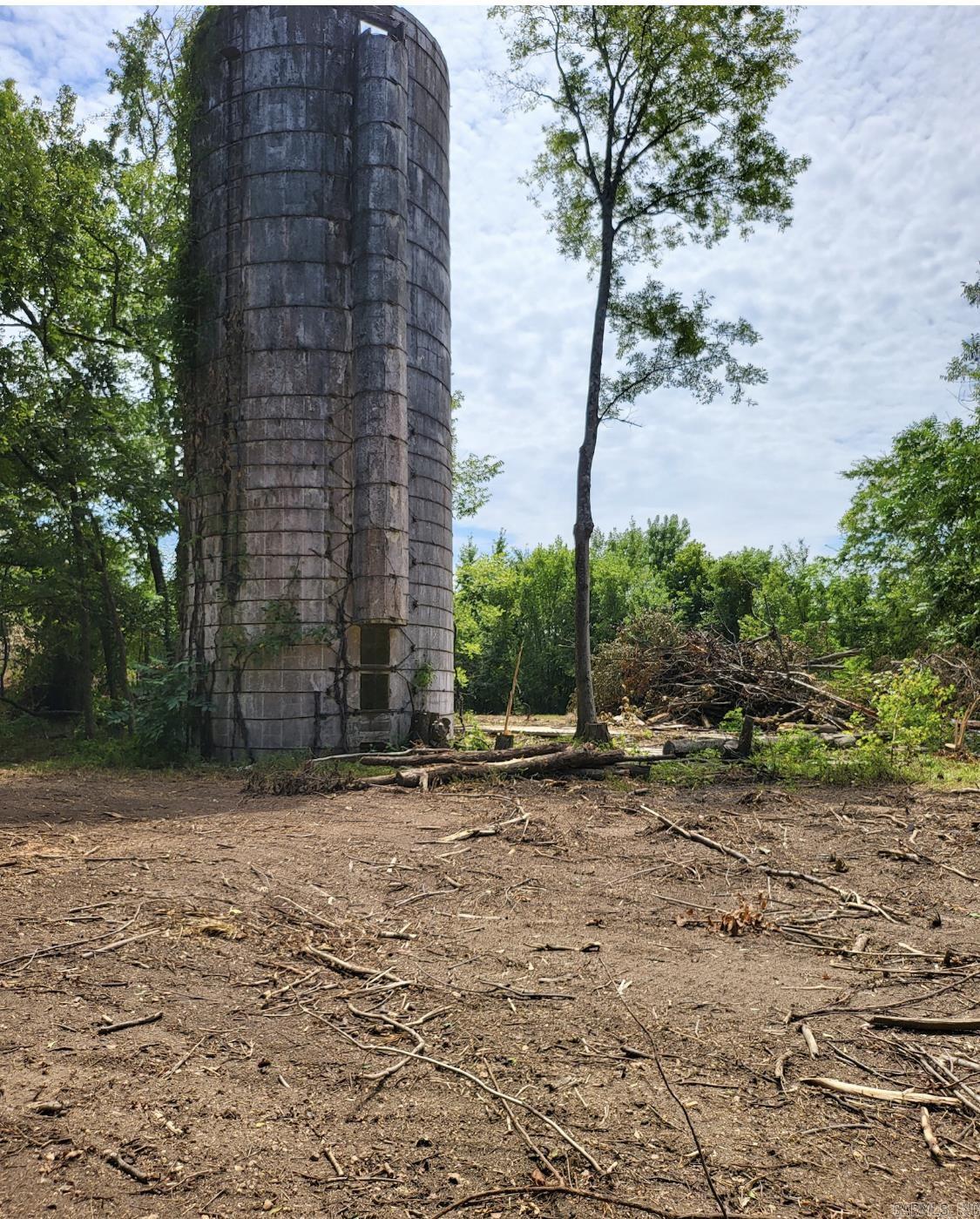 Metes & Bounds - Commercial Sale