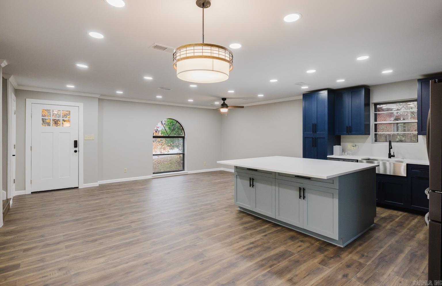 PLEASANT VIEW - Residential