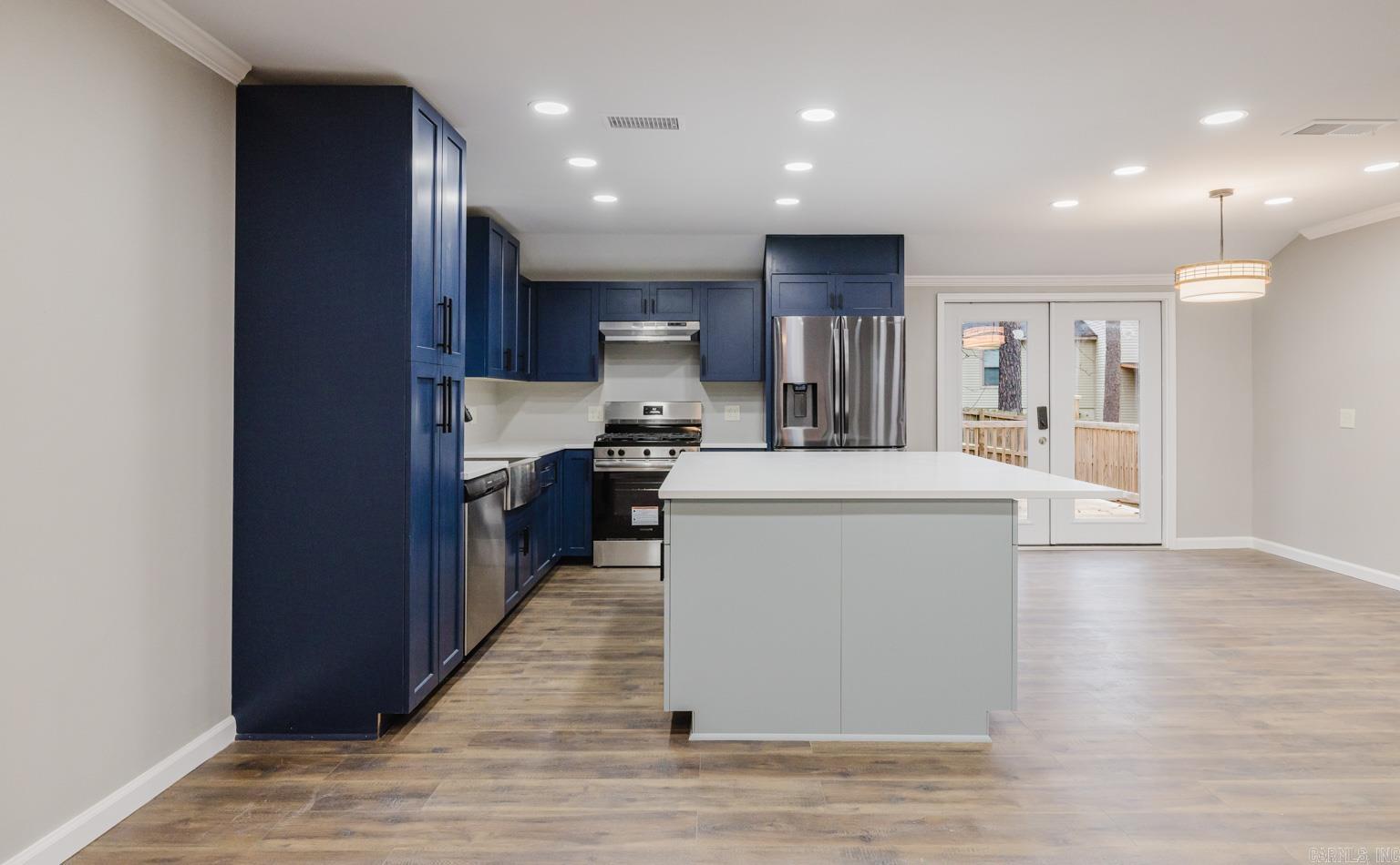 PLEASANT VIEW - Residential