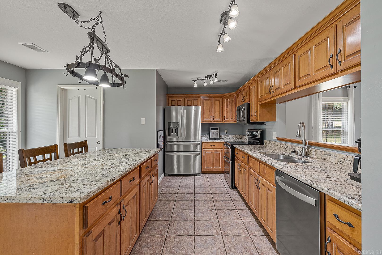 WINDING RIDGE - Residential