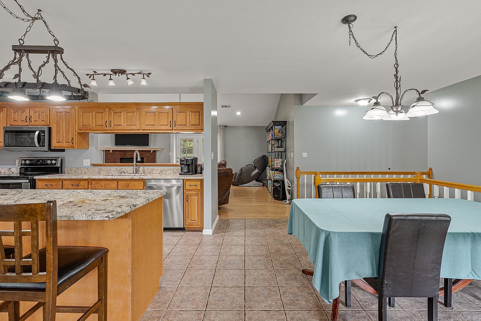 WINDING RIDGE - Residential