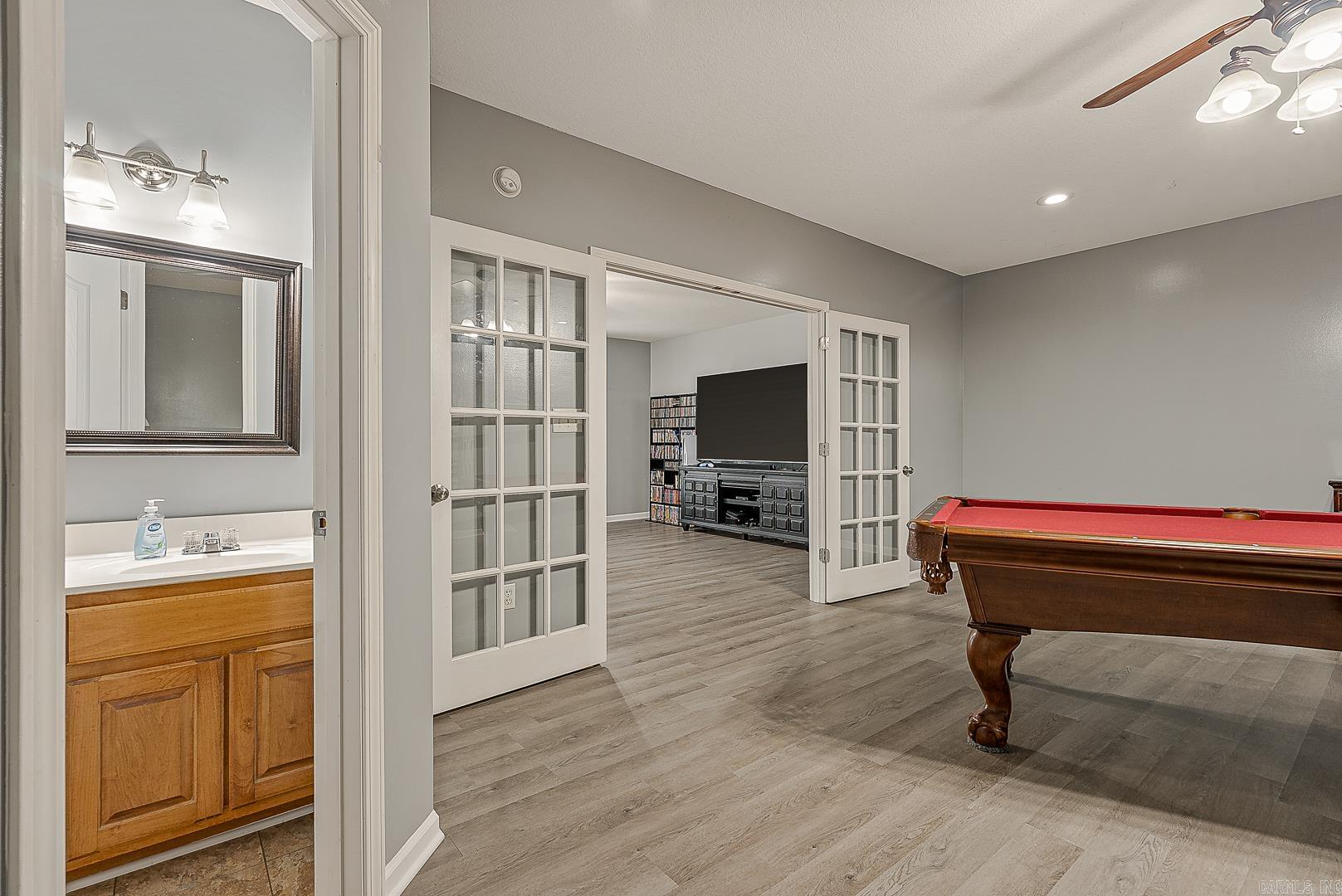 WINDING RIDGE - Residential
