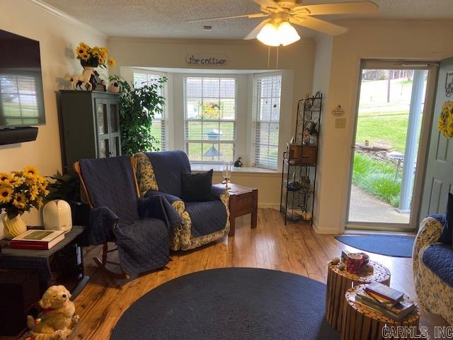 WENTWOOD VALLEY TWNHMS HPR - Residential