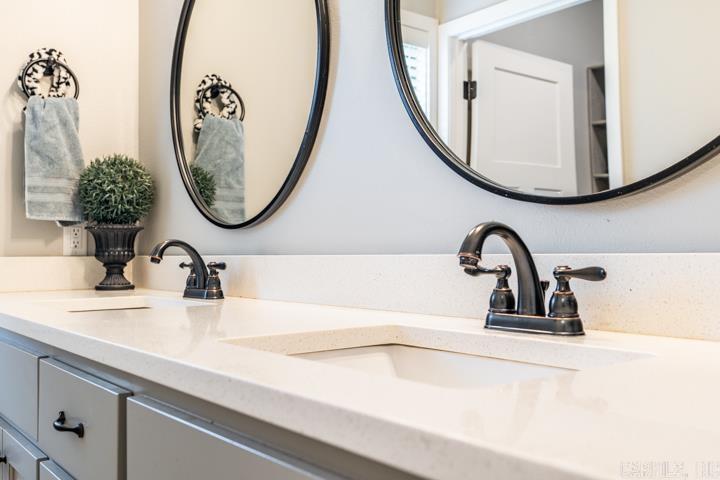 DAWSONS POINTE - Residential